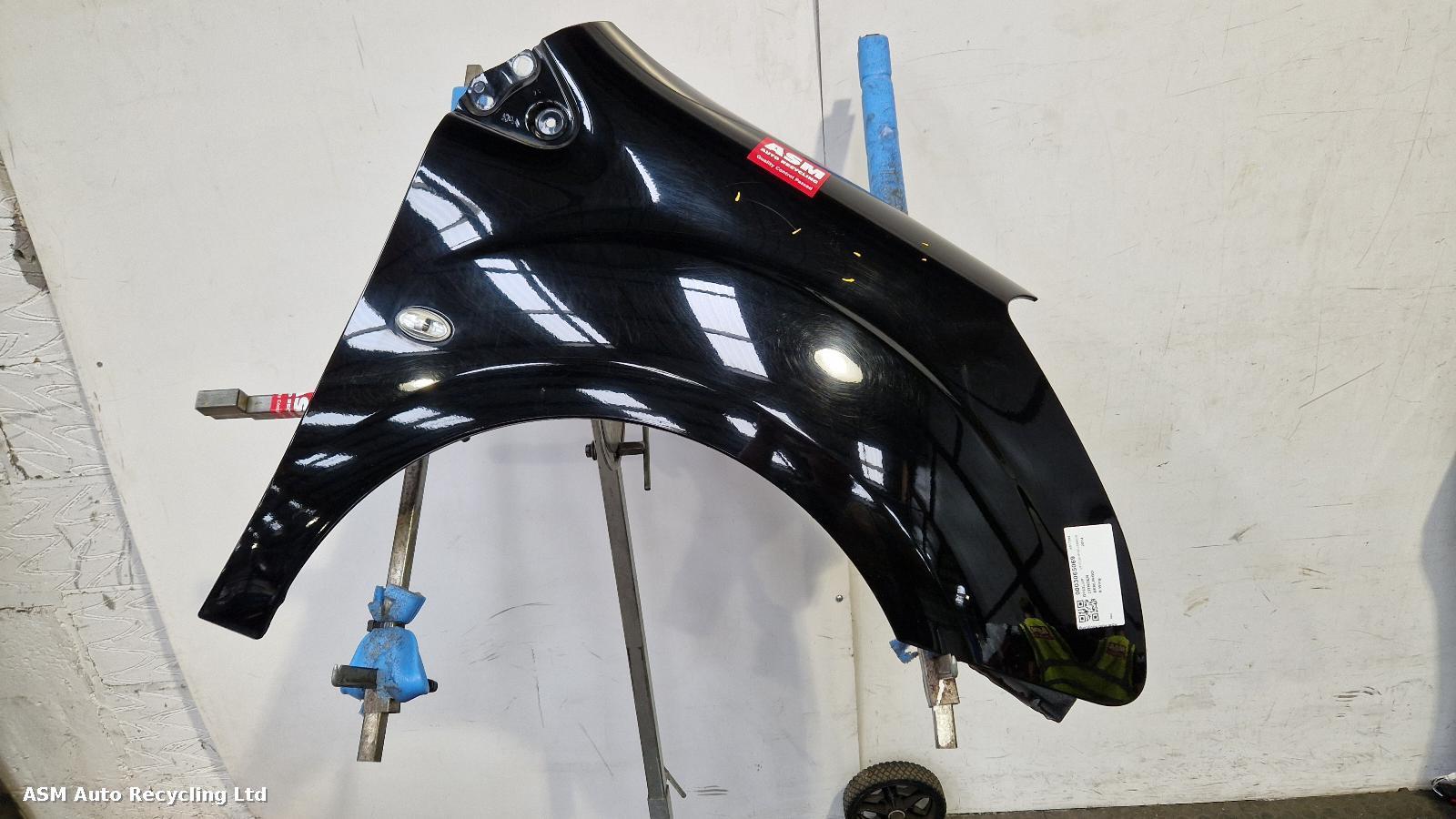 View Auto part R Wing Citroen Berlingo 2014