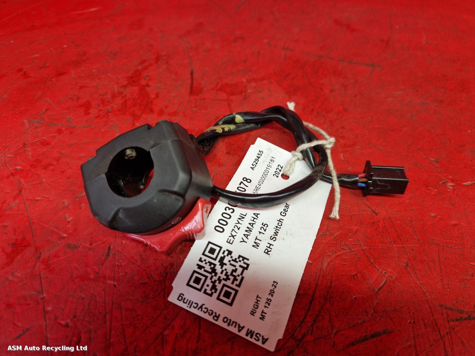 View Auto part RH Switch Gear Yamaha Mt 125 2022