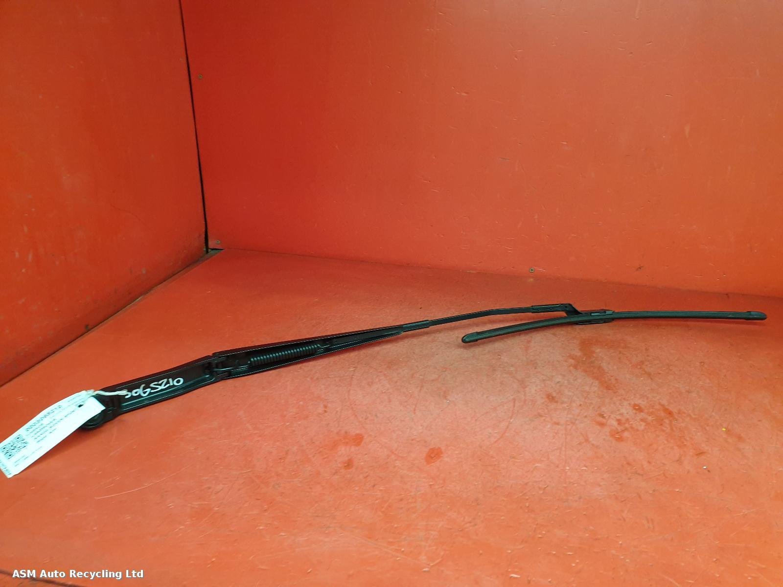 View Auto part Wiper Arm Land Rover Range Rover Sport 2019