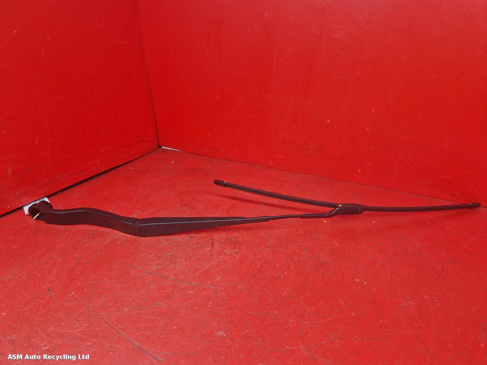 View Auto part Wiper Arm Land Rover Range Rover Sport 2019