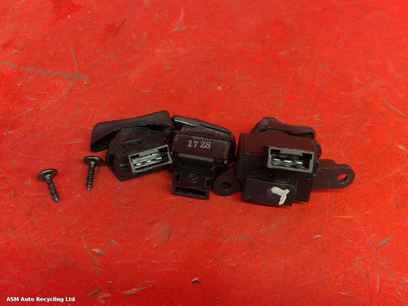 View Auto part LH Switch Gear Piaggio Vespa 2016