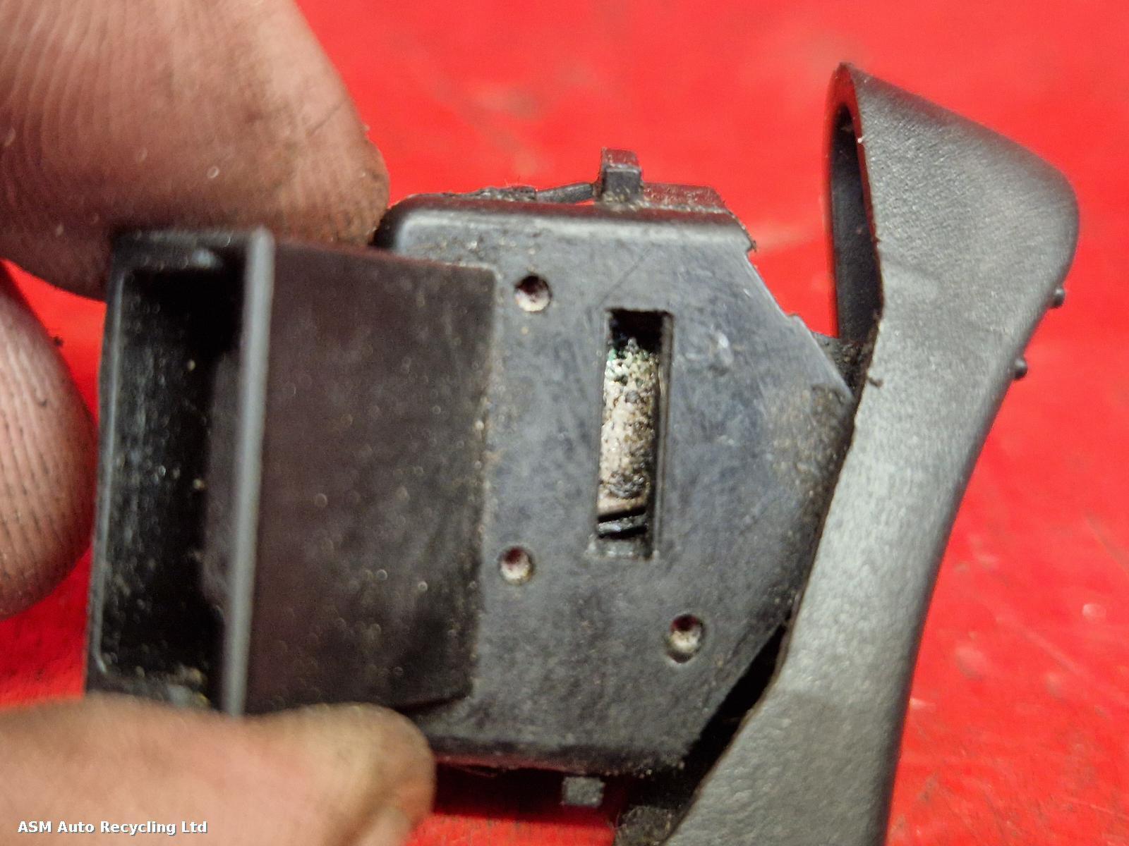 View Auto part LH Switch Gear Piaggio Vespa 2016