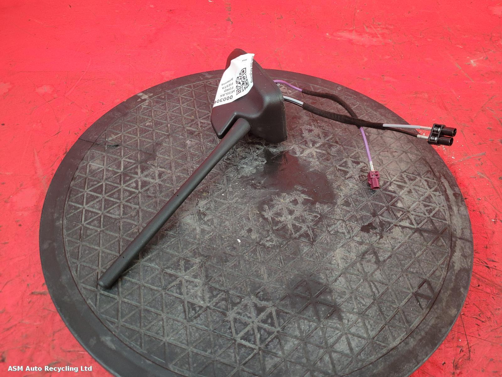 View Auto part Antenna Ford Fiesta 2020