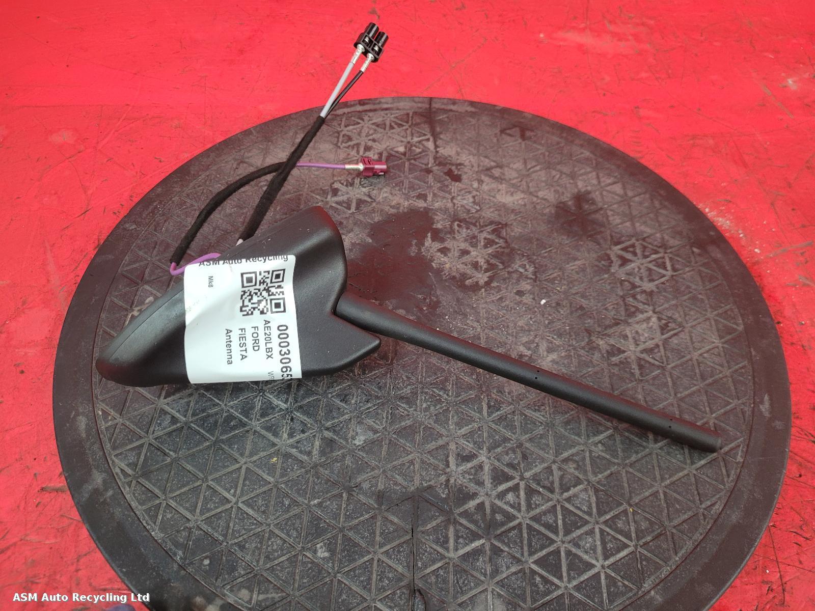 View Auto part Antenna Ford Fiesta 2020