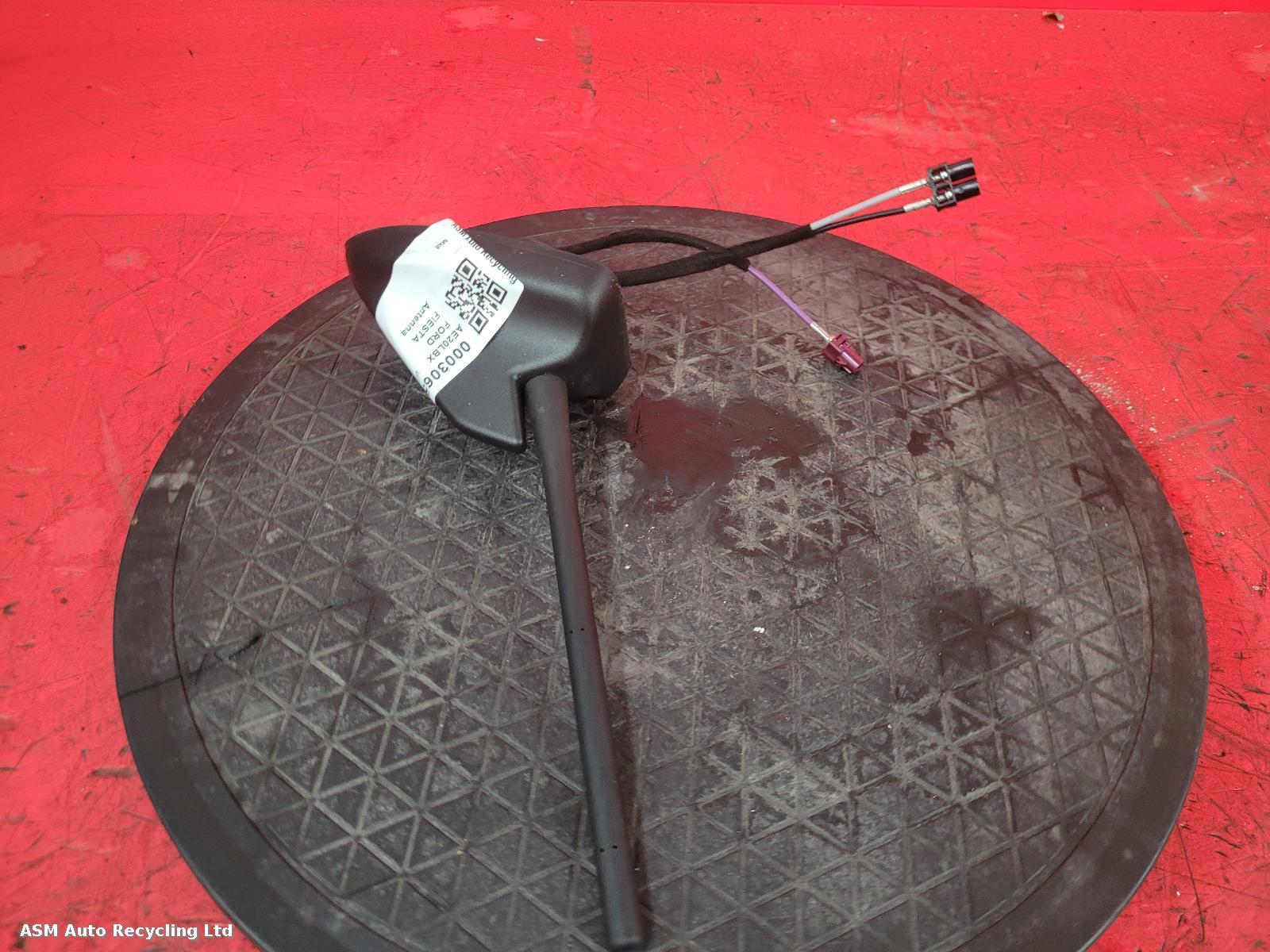 View Auto part Antenna Ford Fiesta 2020