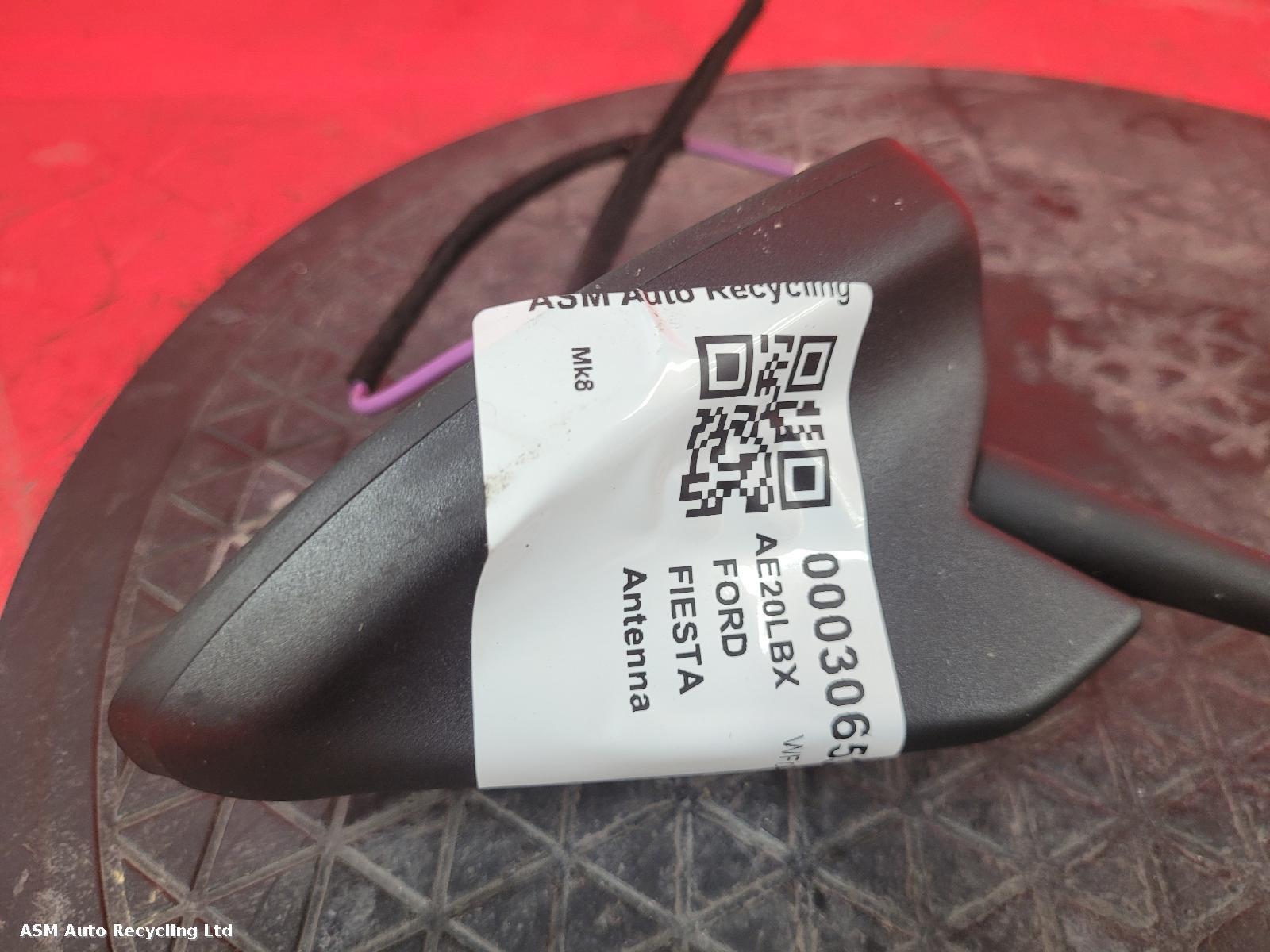 View Auto part Antenna Ford Fiesta 2020