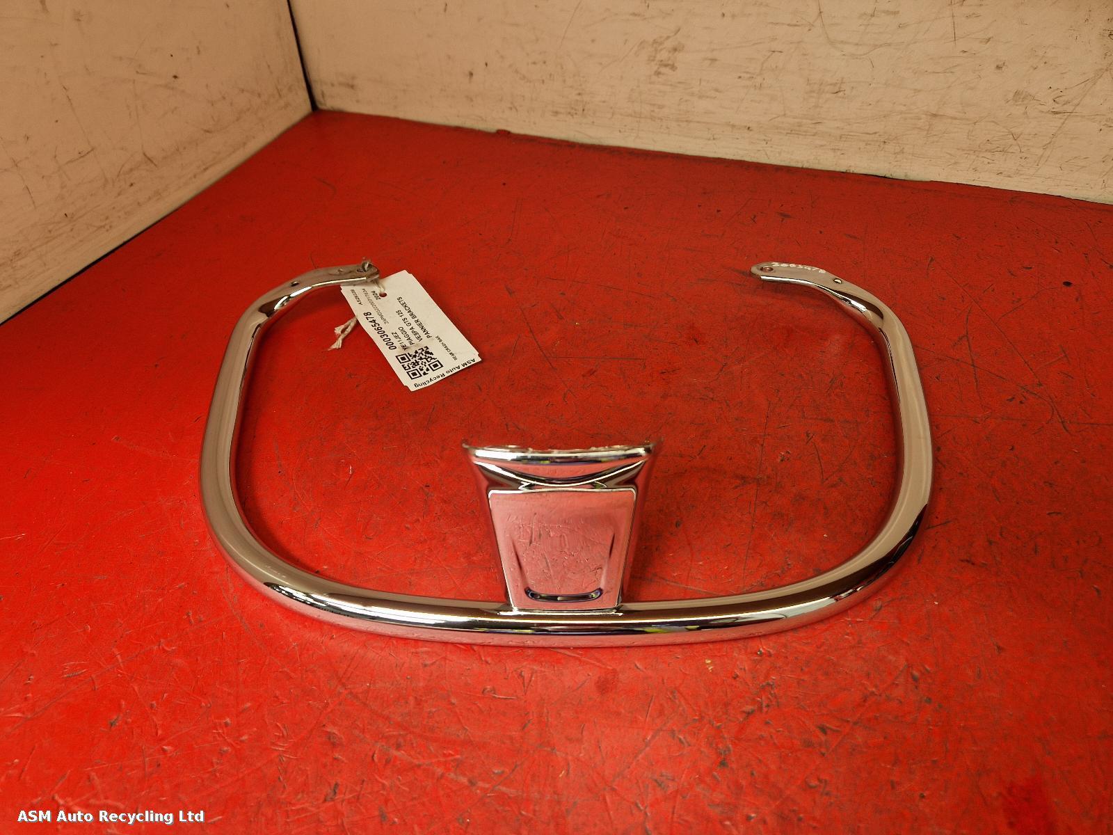 View Auto part Pannier Brackets Piaggio Vespa Gts 125 2024