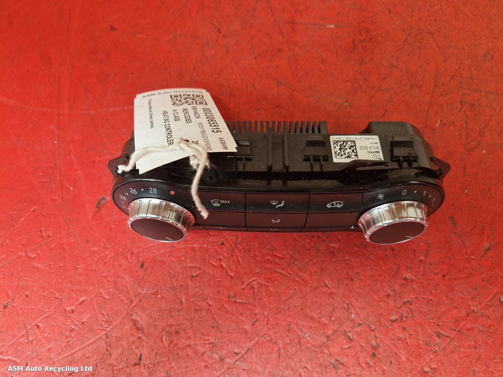 View Auto part Heater/AC Controller Mercedes A Class 2014