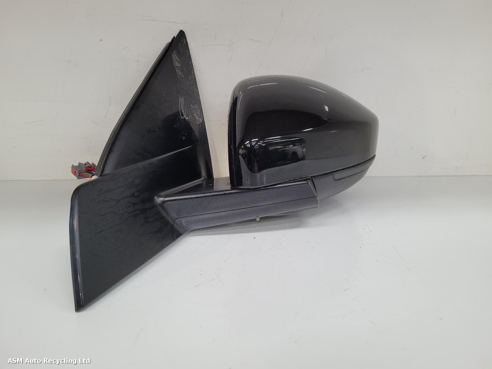 View Auto part L Door Mirror Land Rover Discovery Sport 2020