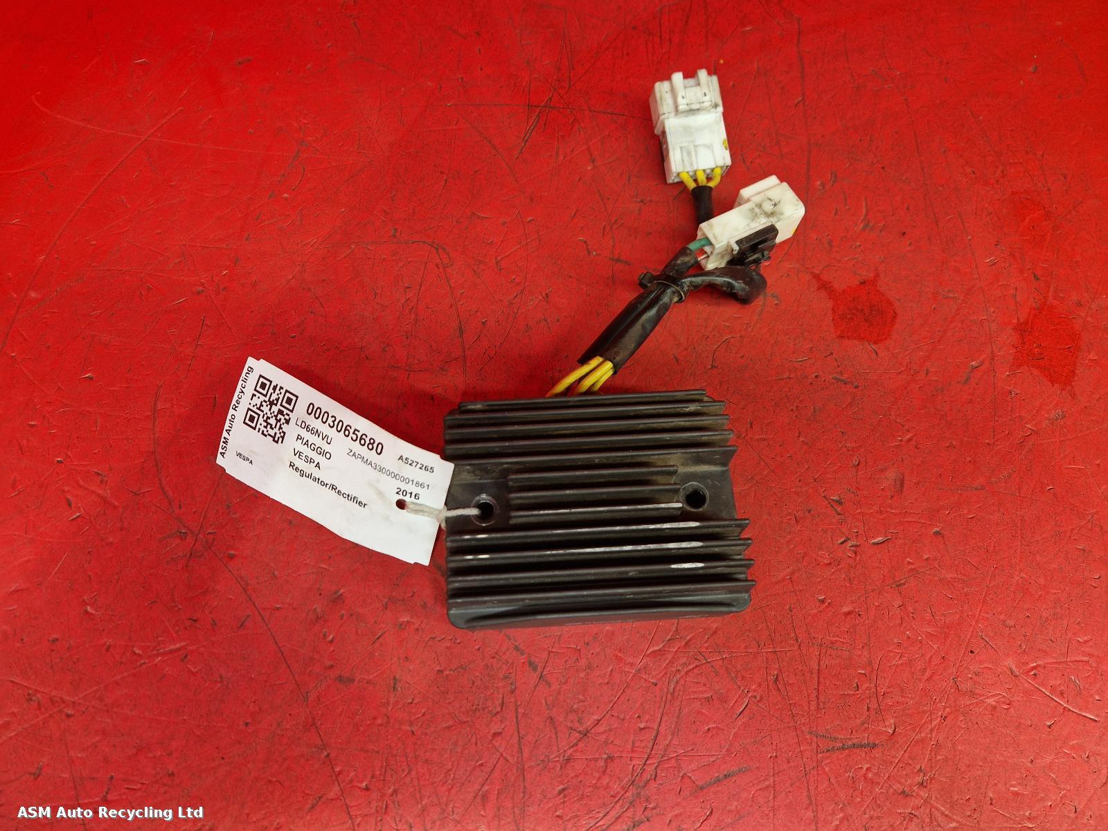 View Auto part Regulator/Rectifier Piaggio Vespa 2016