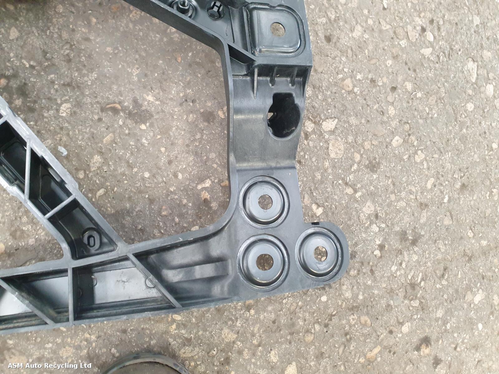 View Auto part Front Panel Land Rover Defender 2021