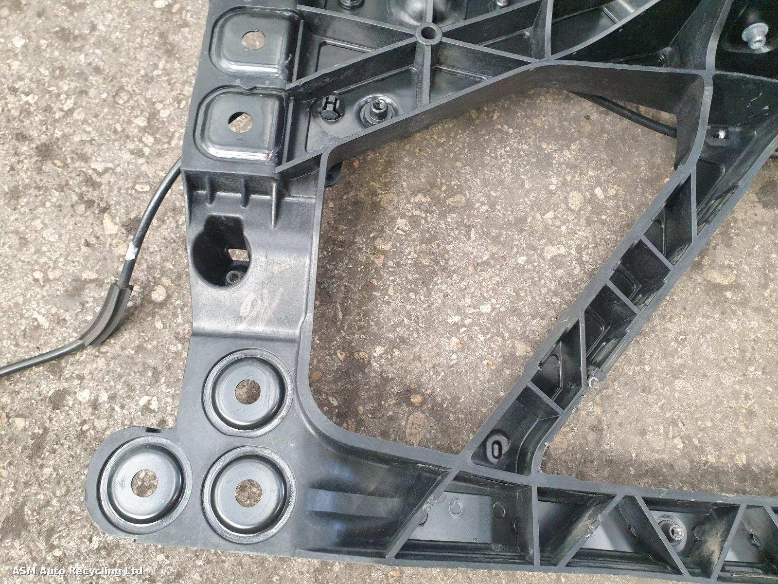 View Auto part Front Panel Land Rover Defender 2021