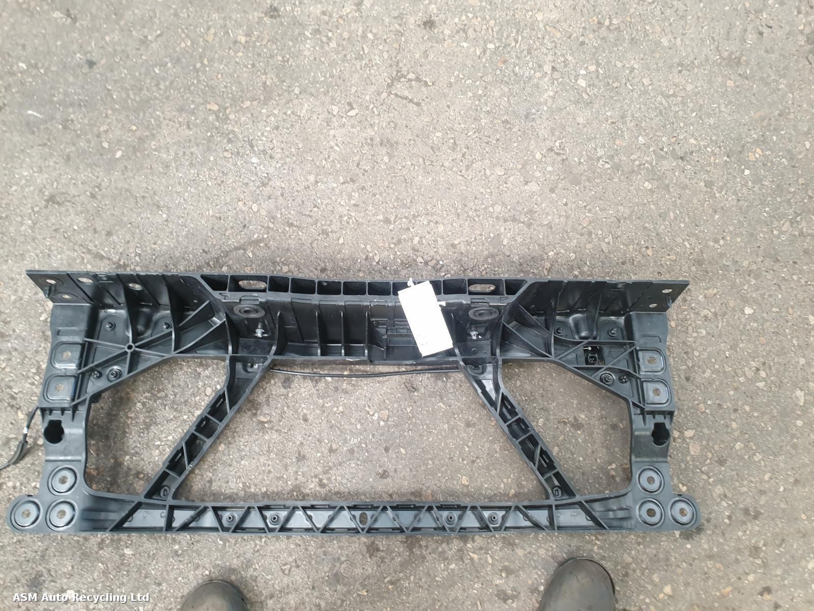 View Auto part Front Panel Land Rover Defender 2021