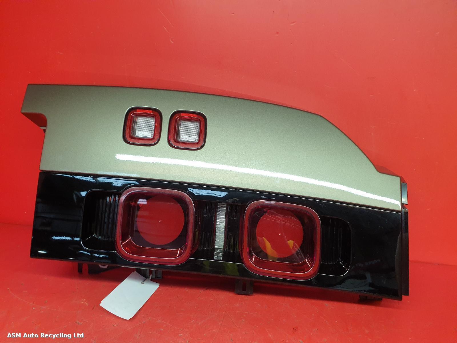 View Auto part L Taillight Land Rover Defender 2021