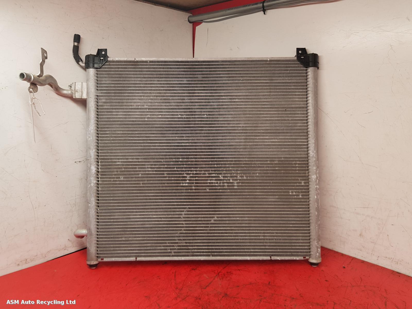 View Auto part Radiator Land Rover Defender 2020