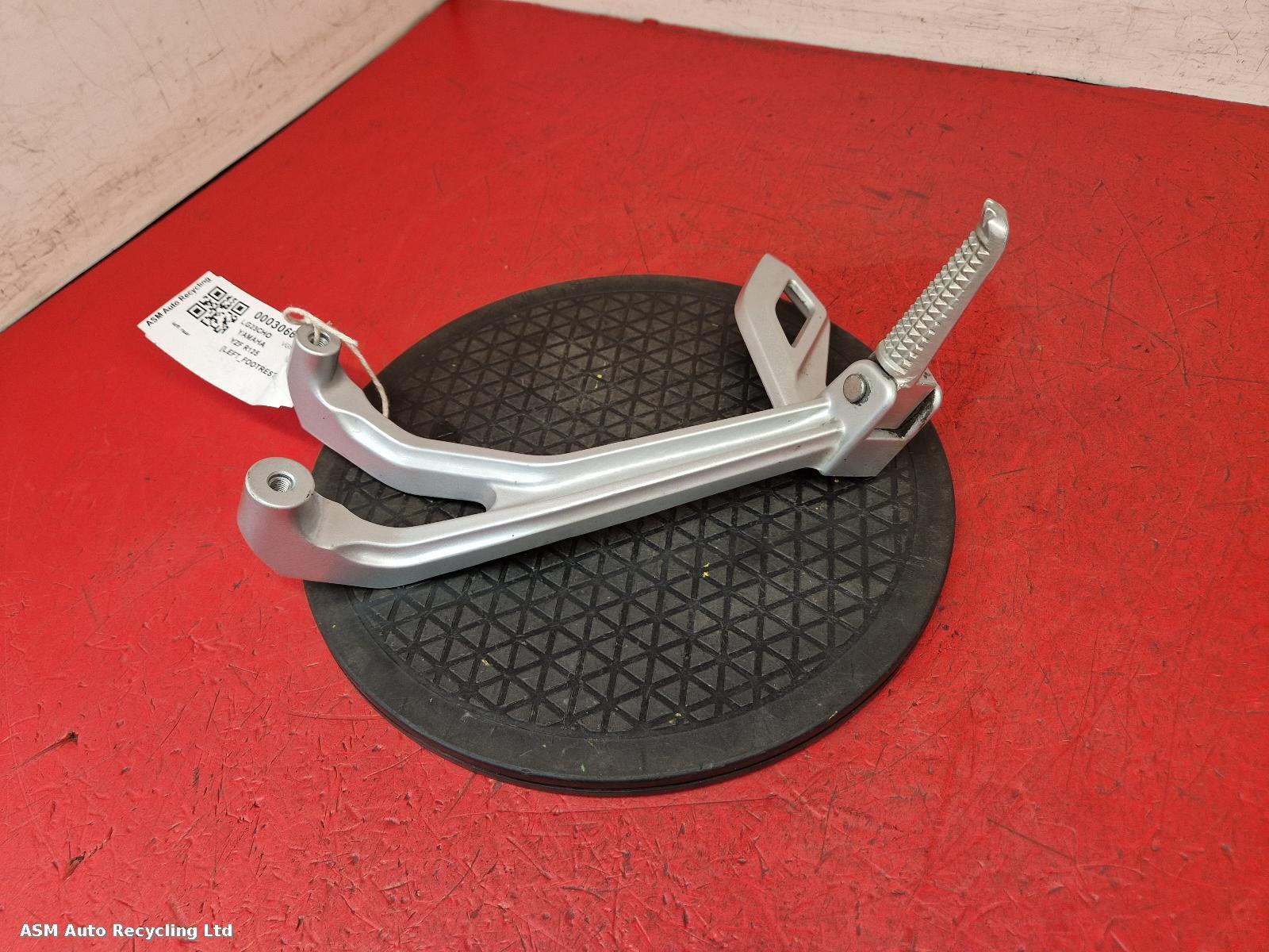 View Auto part Left Footrest Yamaha Yzf R125 2023