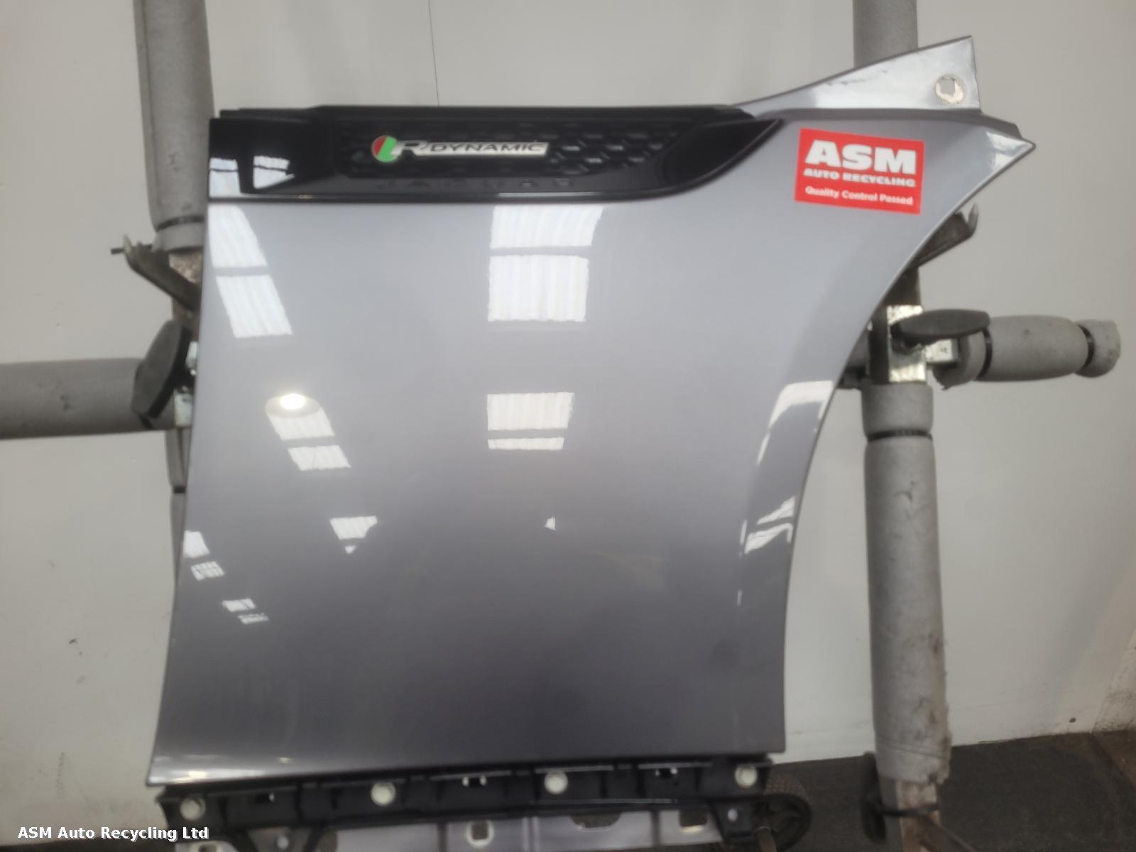 View Auto part R Wing Jaguar F Type 2020