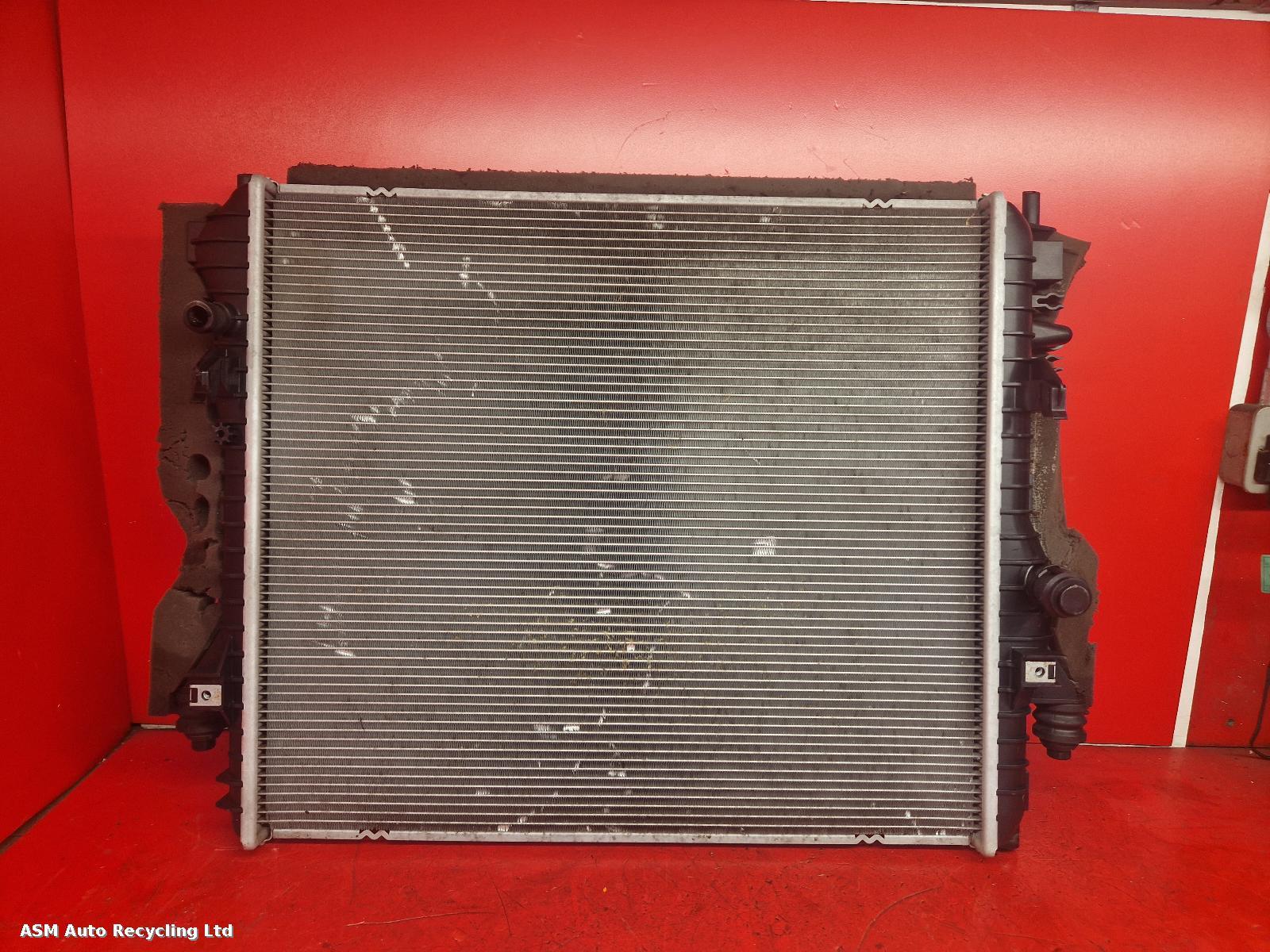 View Auto part Radiator Jaguar F Type 2020
