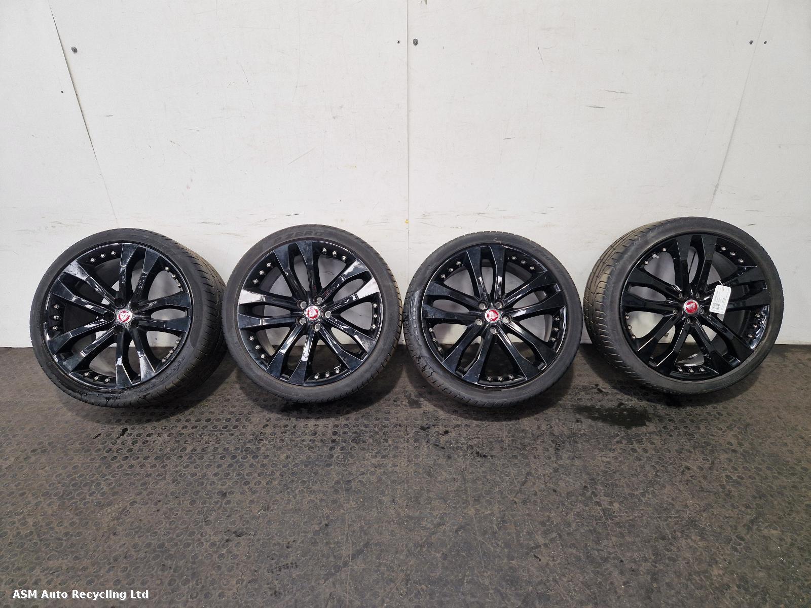 View Auto part Wheel Set Jaguar F Type 2020