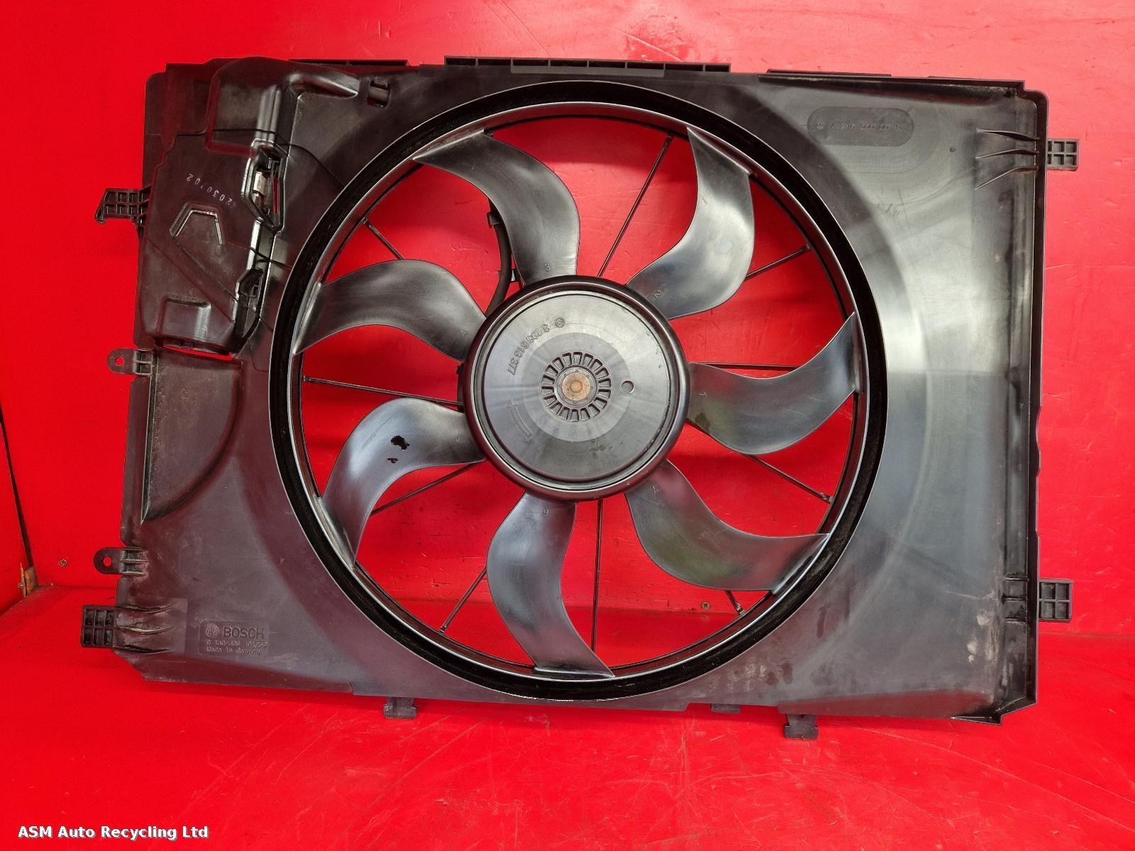 View Auto part Engine Cooling Motor Mercedes A Class 2014