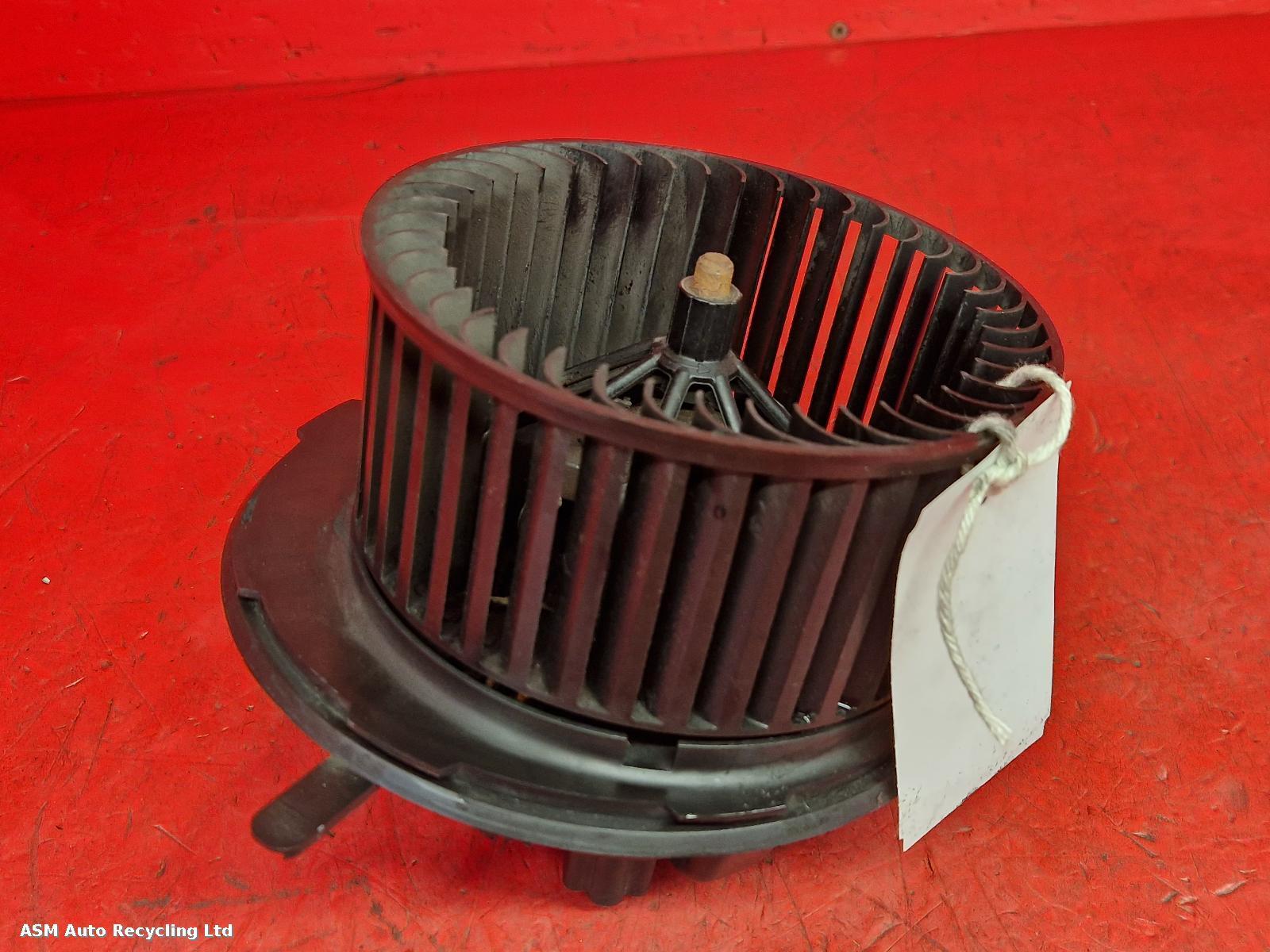 View Auto part Heater Motor/Assembly Volkswagen Passat 2013