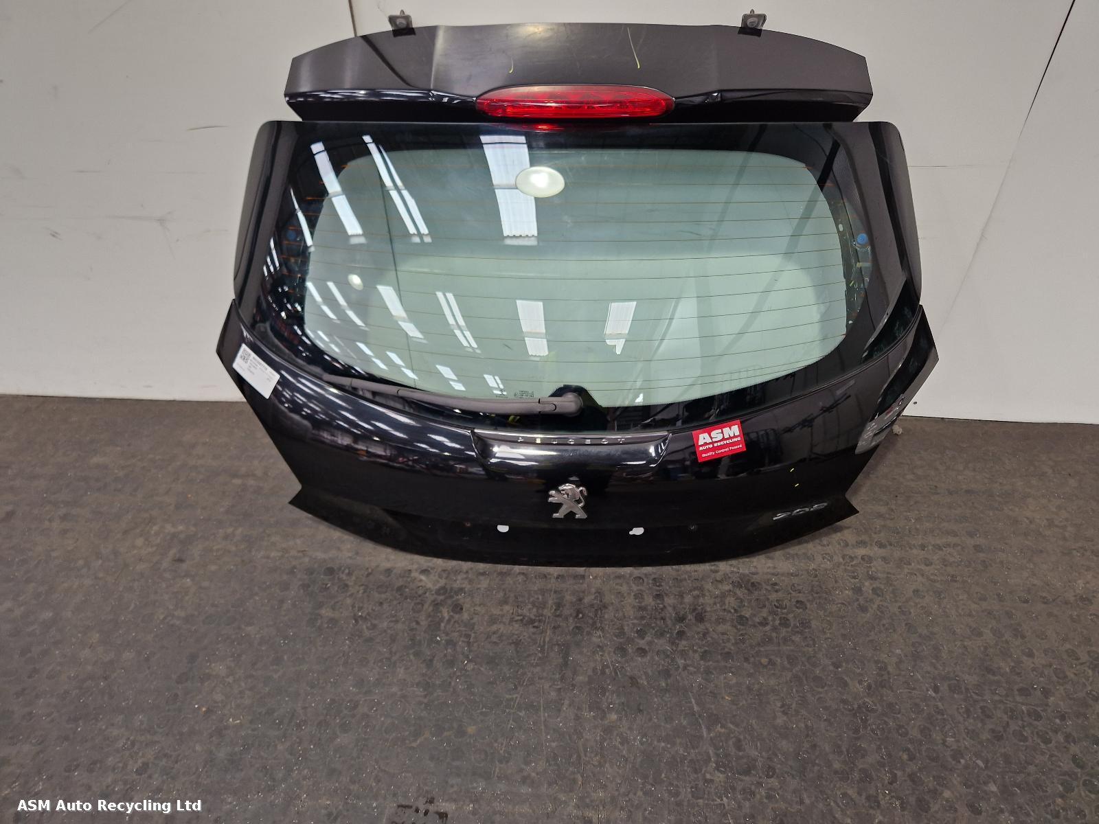 View Auto part Bootlid/Tailgate Peugeot 208 2014