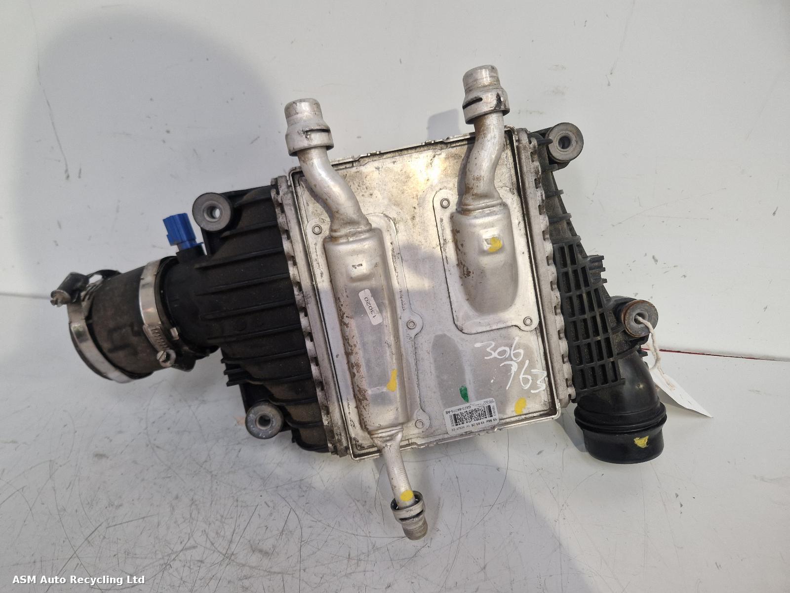 View Auto part Intercooler Land Rover Range Rover Velar 2020