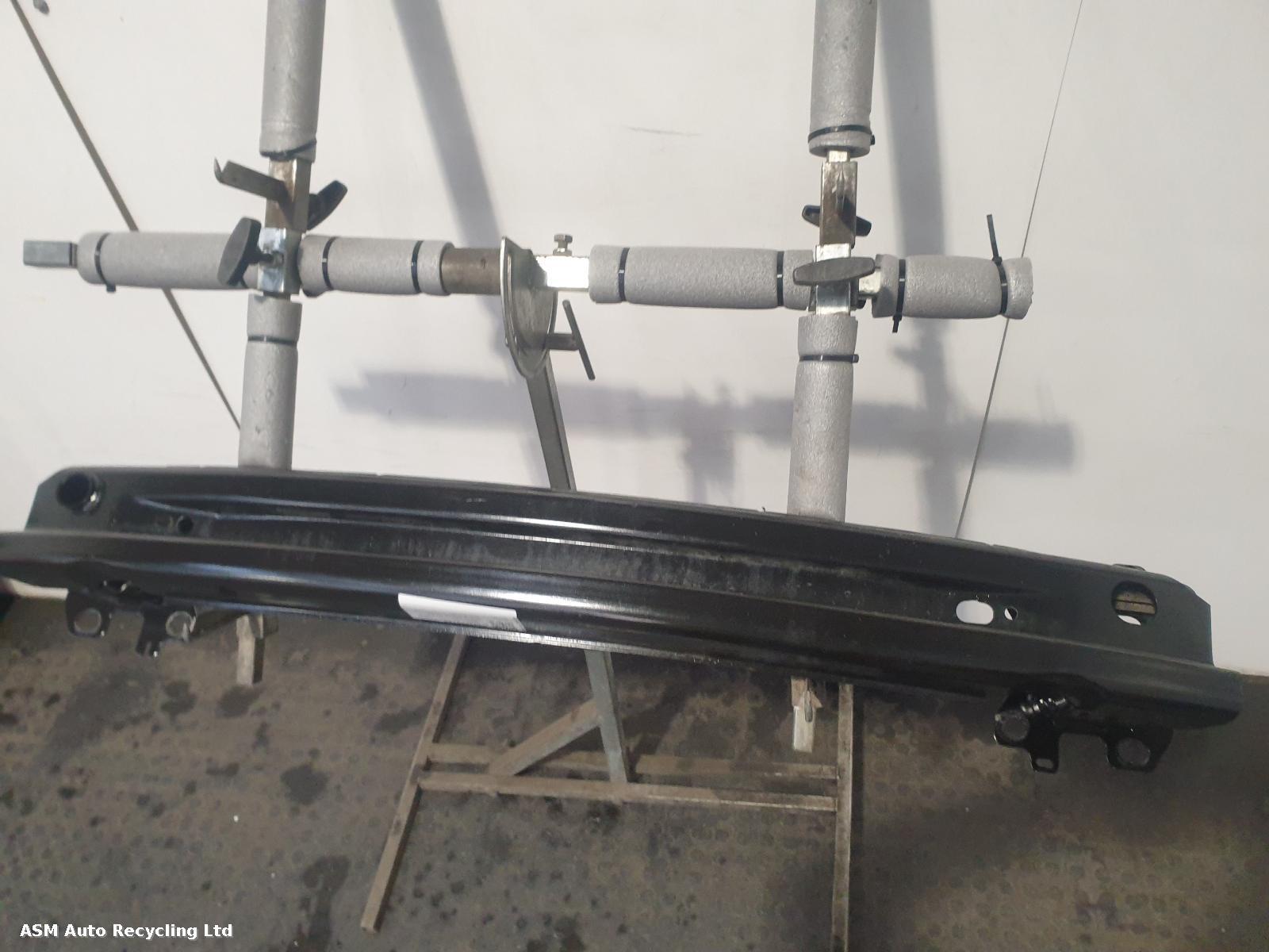 View Auto part Rear Bumper Reinforcement Land Rover Range Rover Velar 2019
