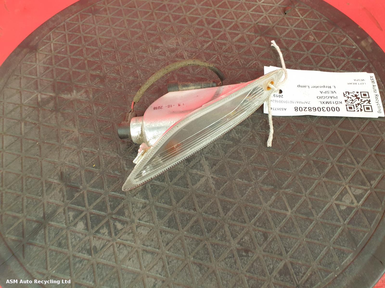 View Auto part L Repeater Lamp Piaggio Vespa 2019