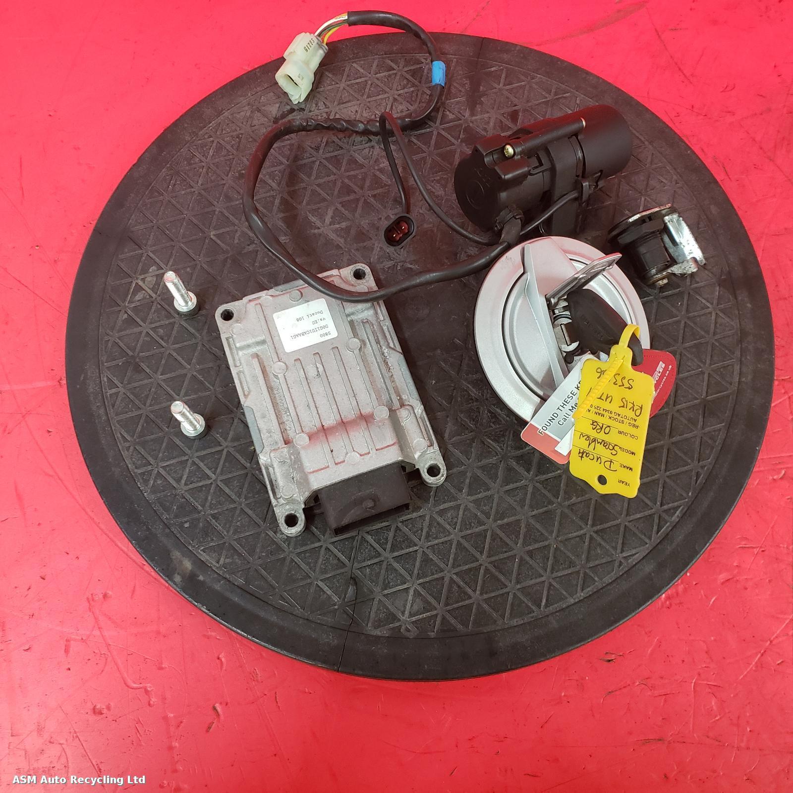View Auto part Comp.Lock Set + Keys Ducati Scrambler 2015