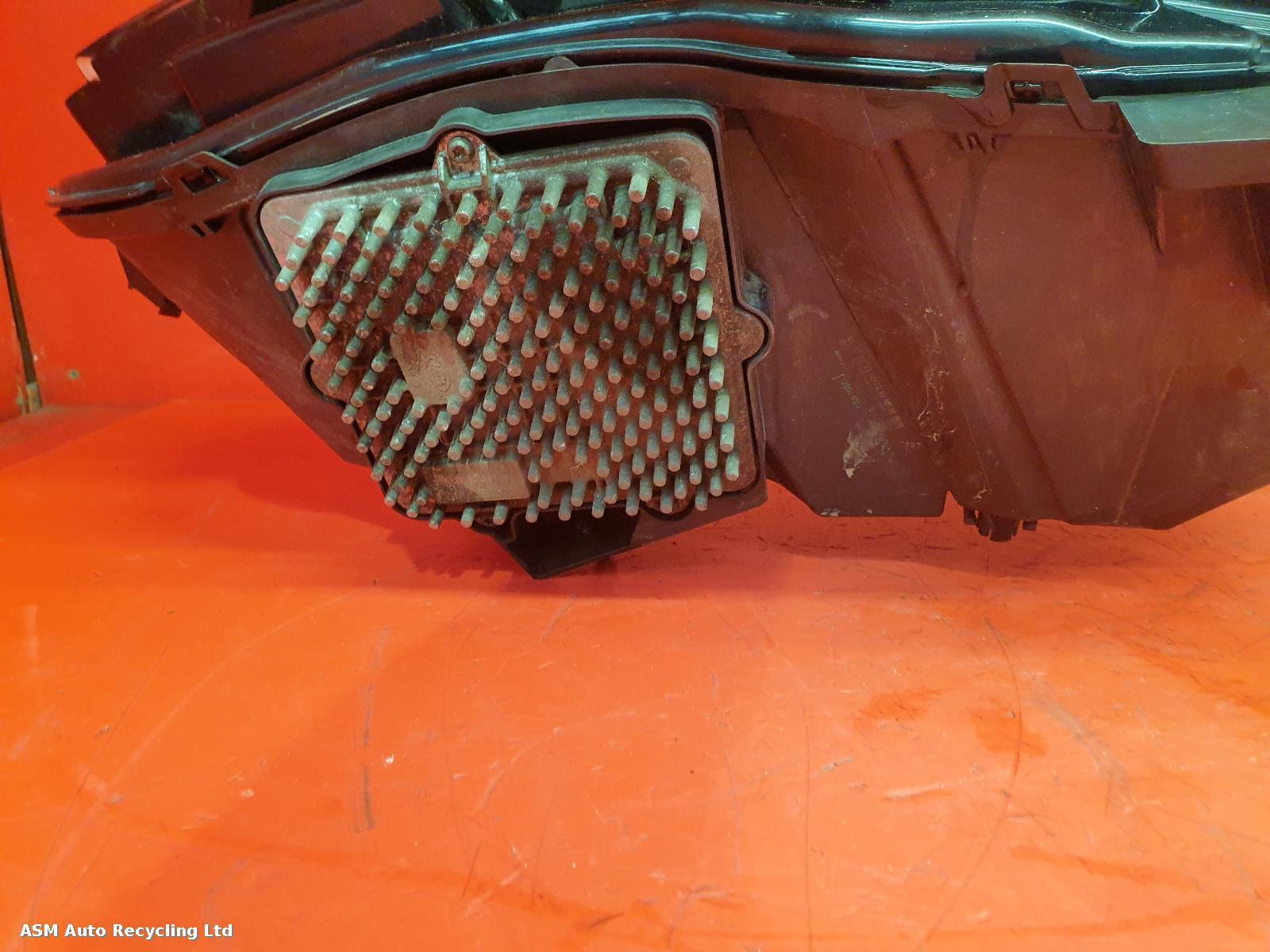 View Auto part L Headlamp Land Rover Range Rover Velar 2020