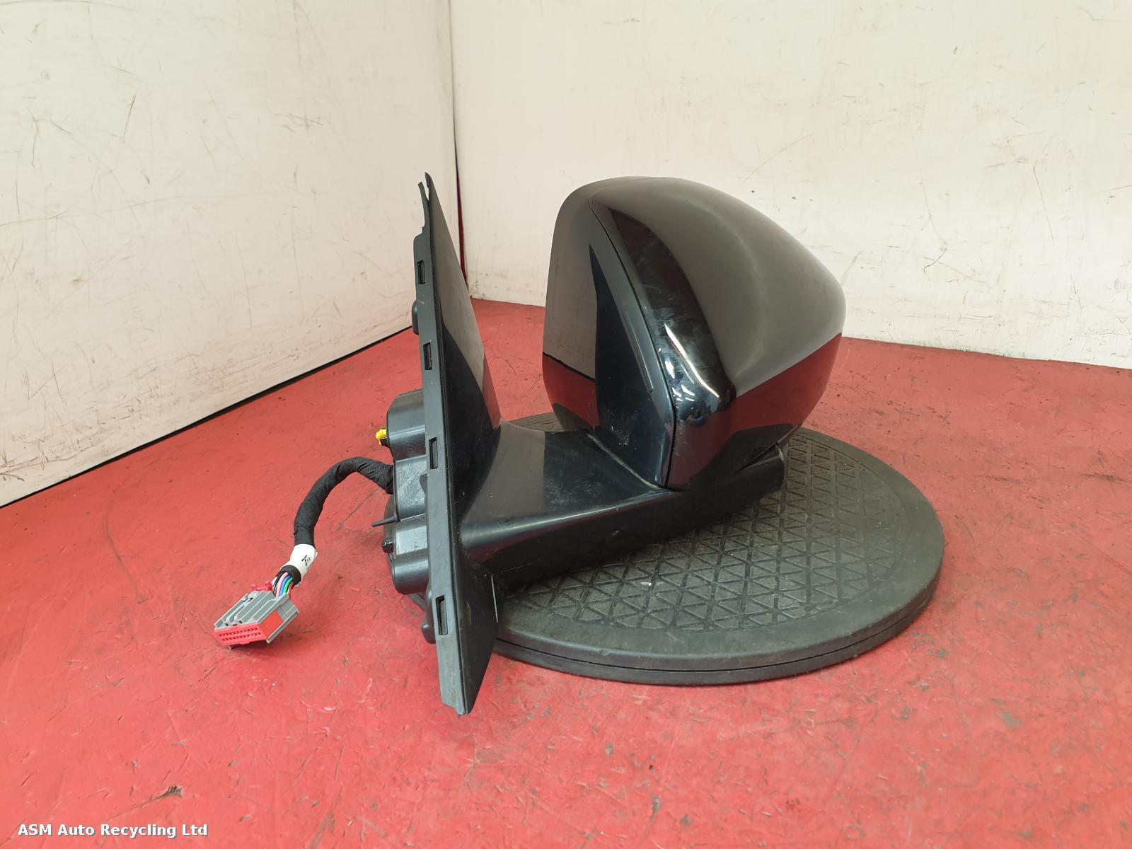 View Auto part L Door Mirror Land Rover Range Rover Velar 2020