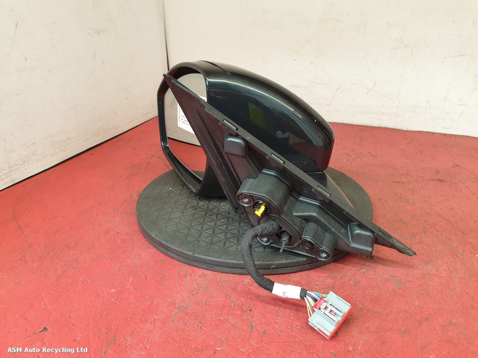 View Auto part L Door Mirror Land Rover Range Rover Velar 2020