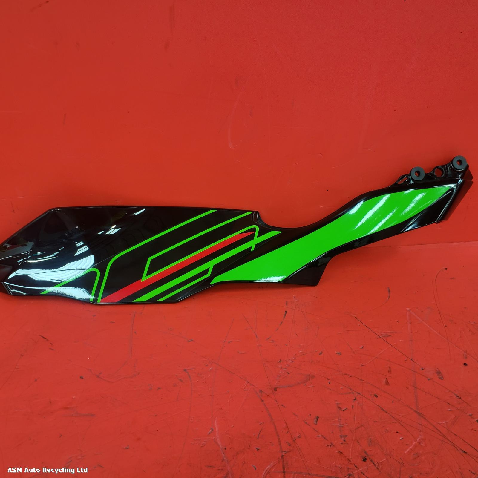 View Auto part Side Panel Left Kawasaki Ninja 125 2024