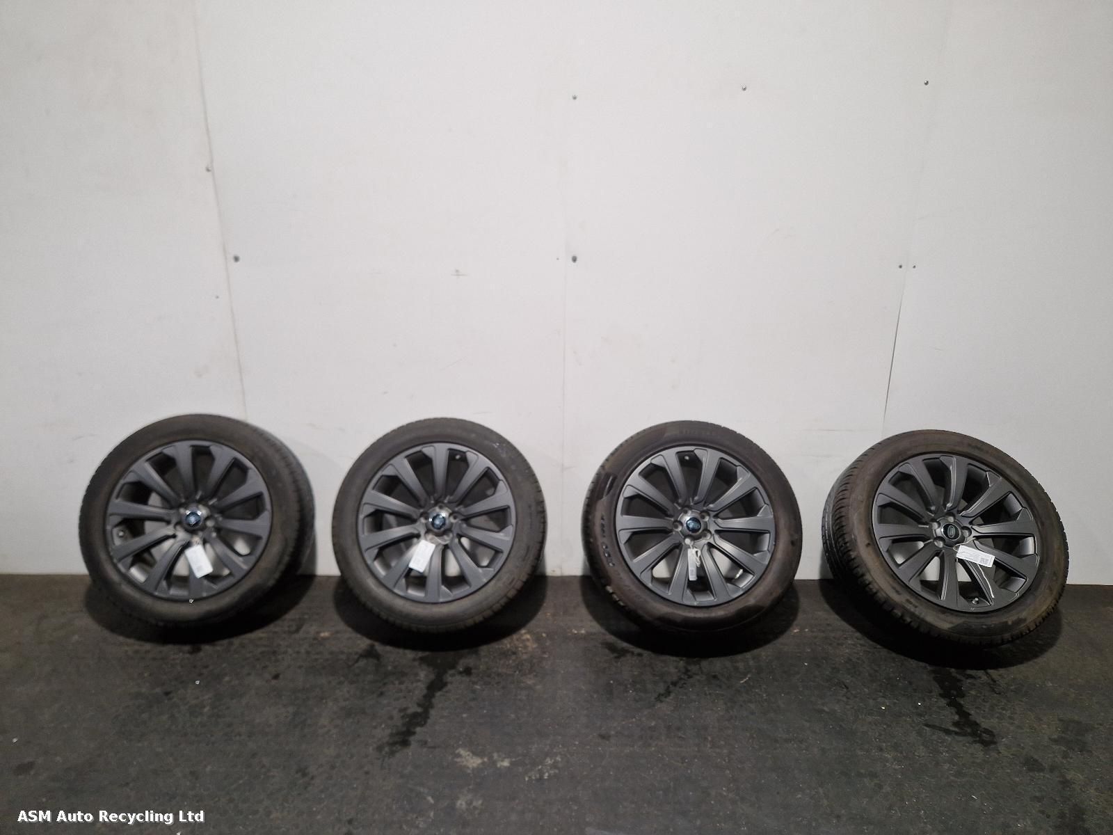 View Auto part Wheel Set Land Rover Range Rover Velar 2019