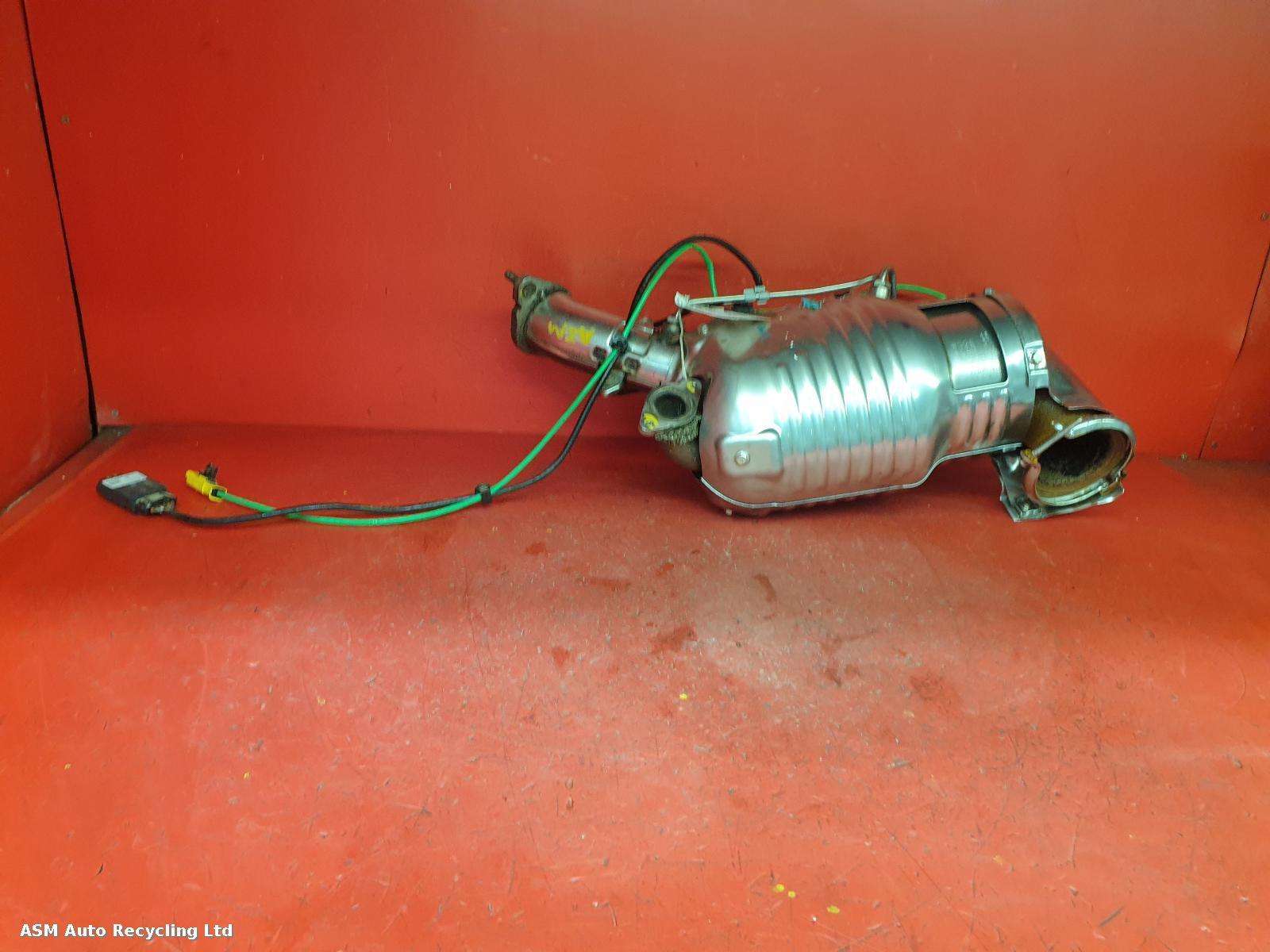 View Auto part Catalytic Converter Land Rover Range Rover Velar 2020