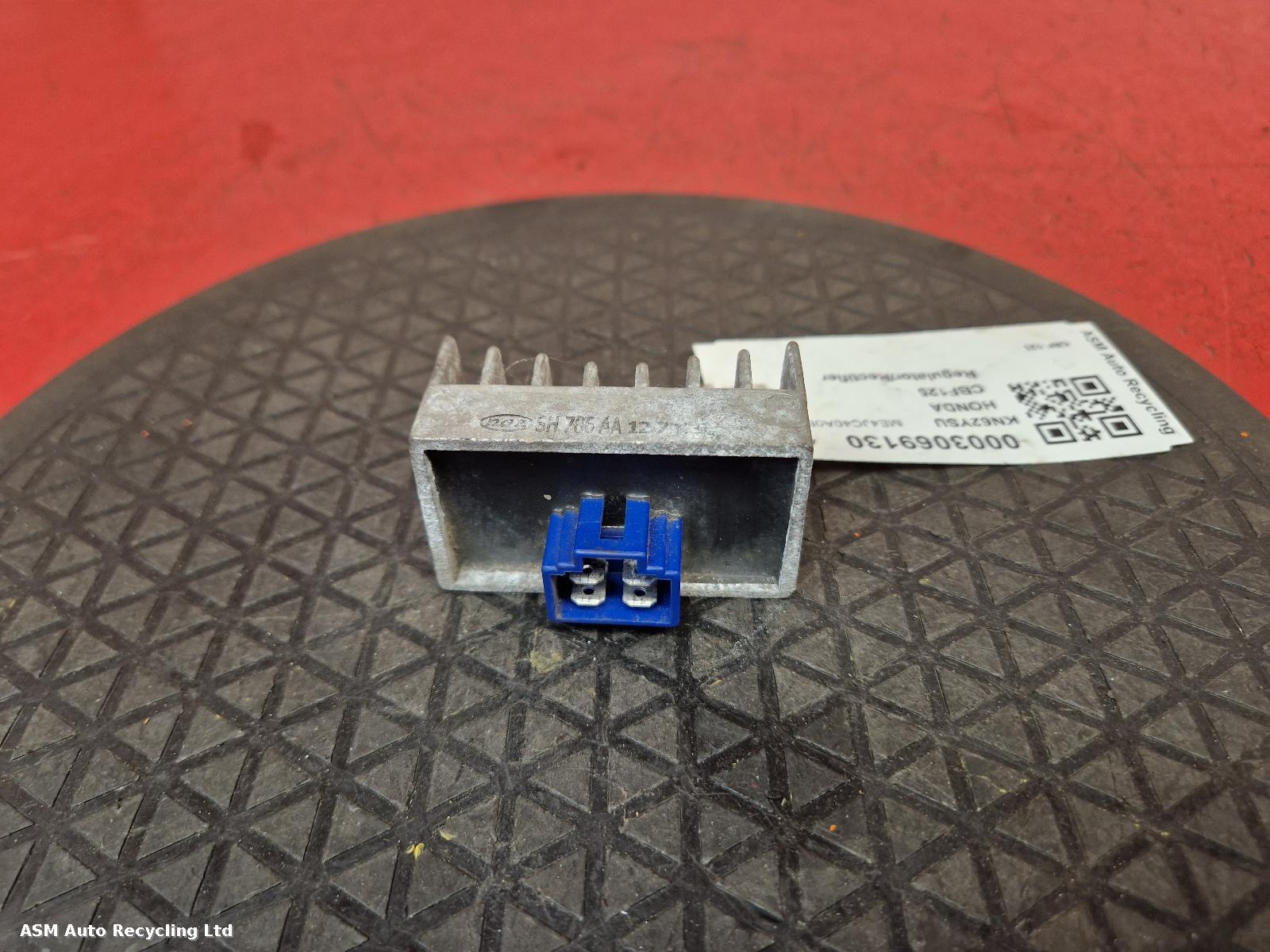 View Auto part Regulator/Rectifier Honda Cbf125 2012