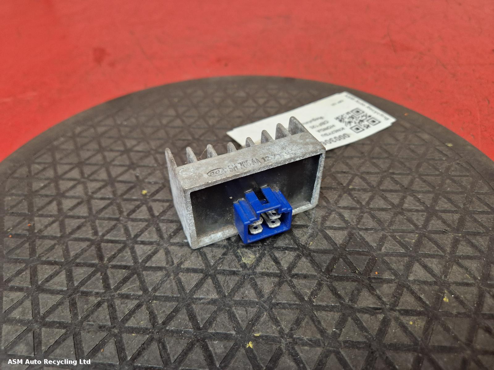 View Auto part Regulator/Rectifier Honda Cbf125 2012