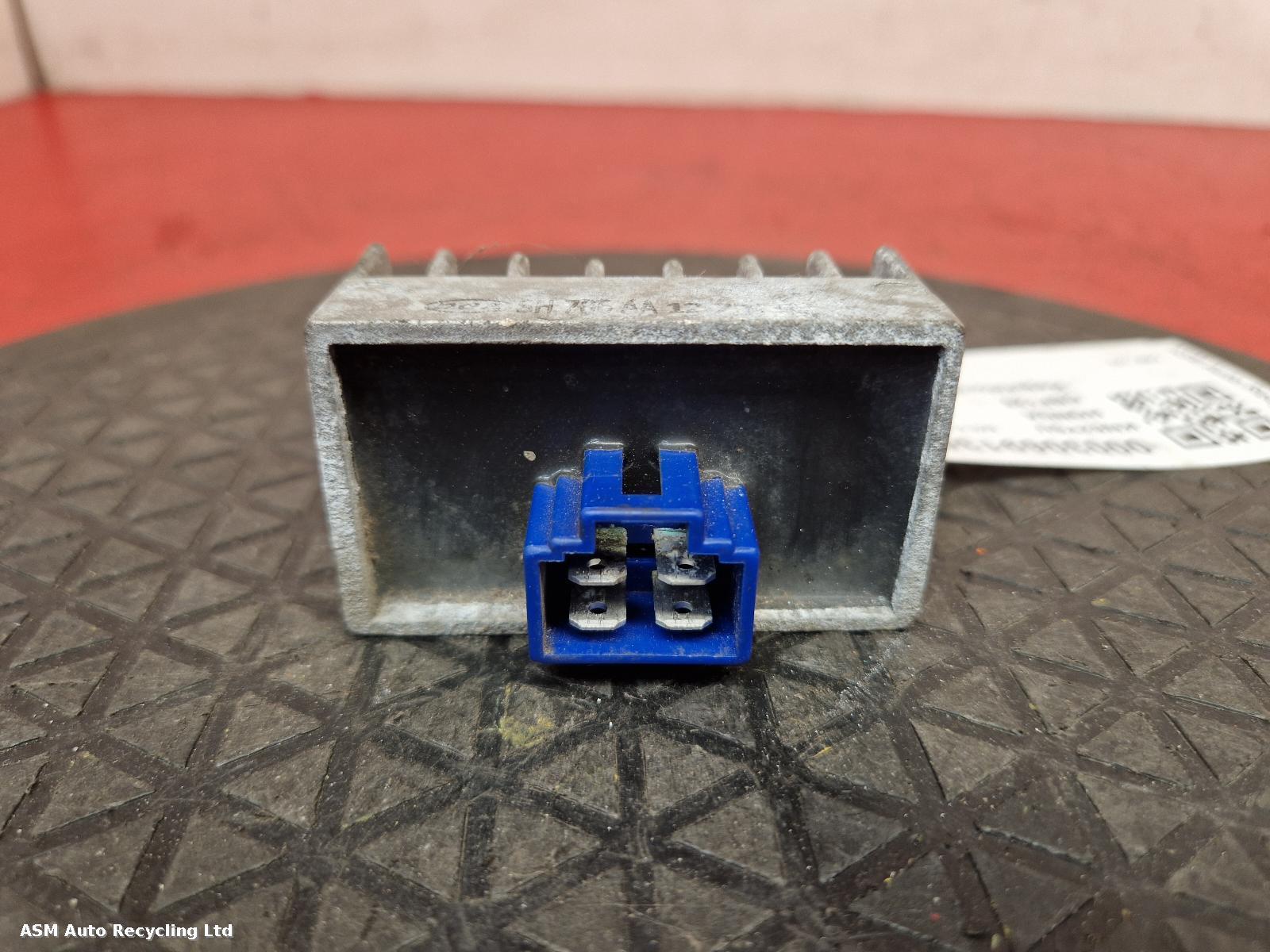 View Auto part Regulator/Rectifier Honda Cbf125 2012