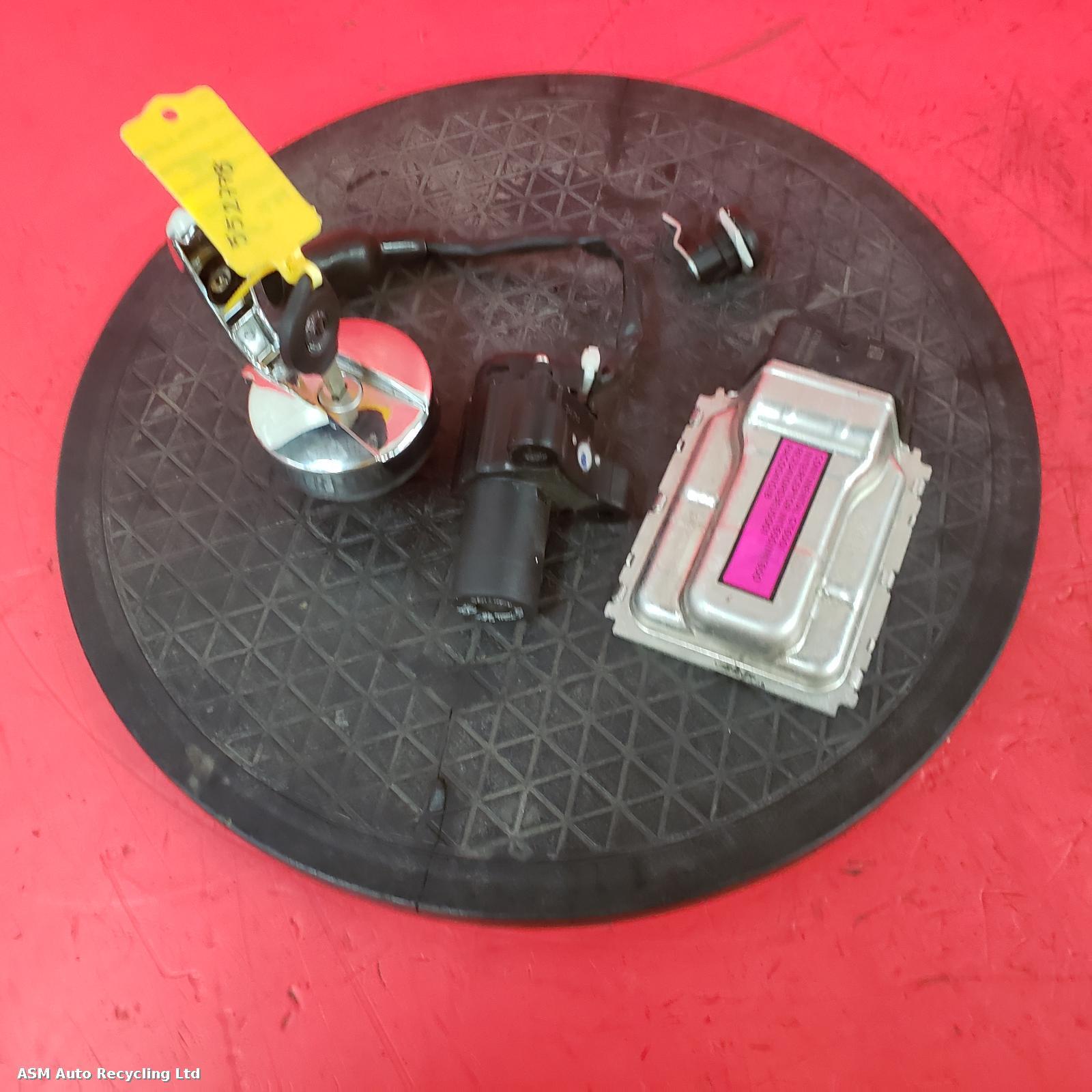 View Auto part Comp.Lock Set + Keys Royal Enfield Interceptor 2021