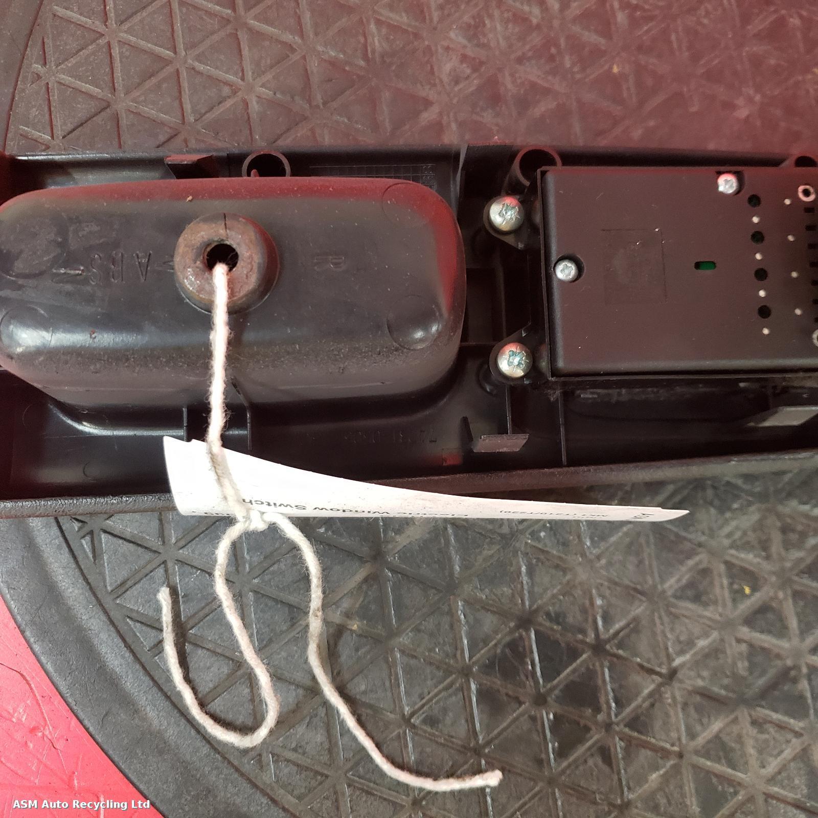 View Auto part Elect. Window Switch Toyota Avensis 1999