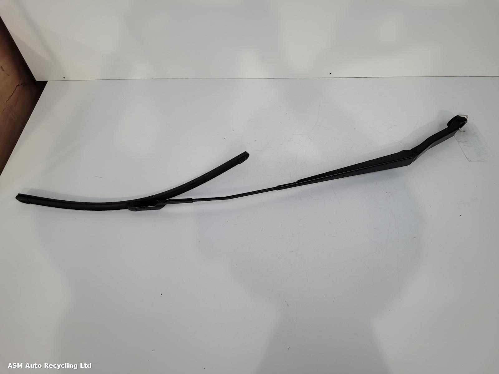 View Auto part Wiper Arm Land Rover Range Rover 2020