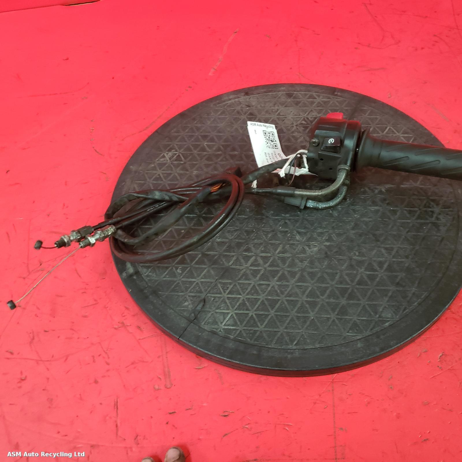 View Auto part RH Switch Gear Suzuki Gsx R1000 2006