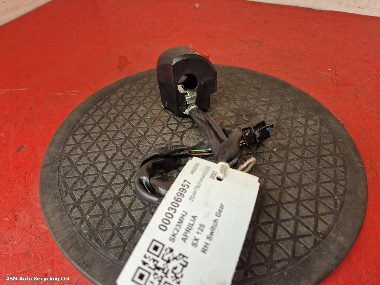 View Auto part RH Switch Gear Aprilia Sx 125 2023