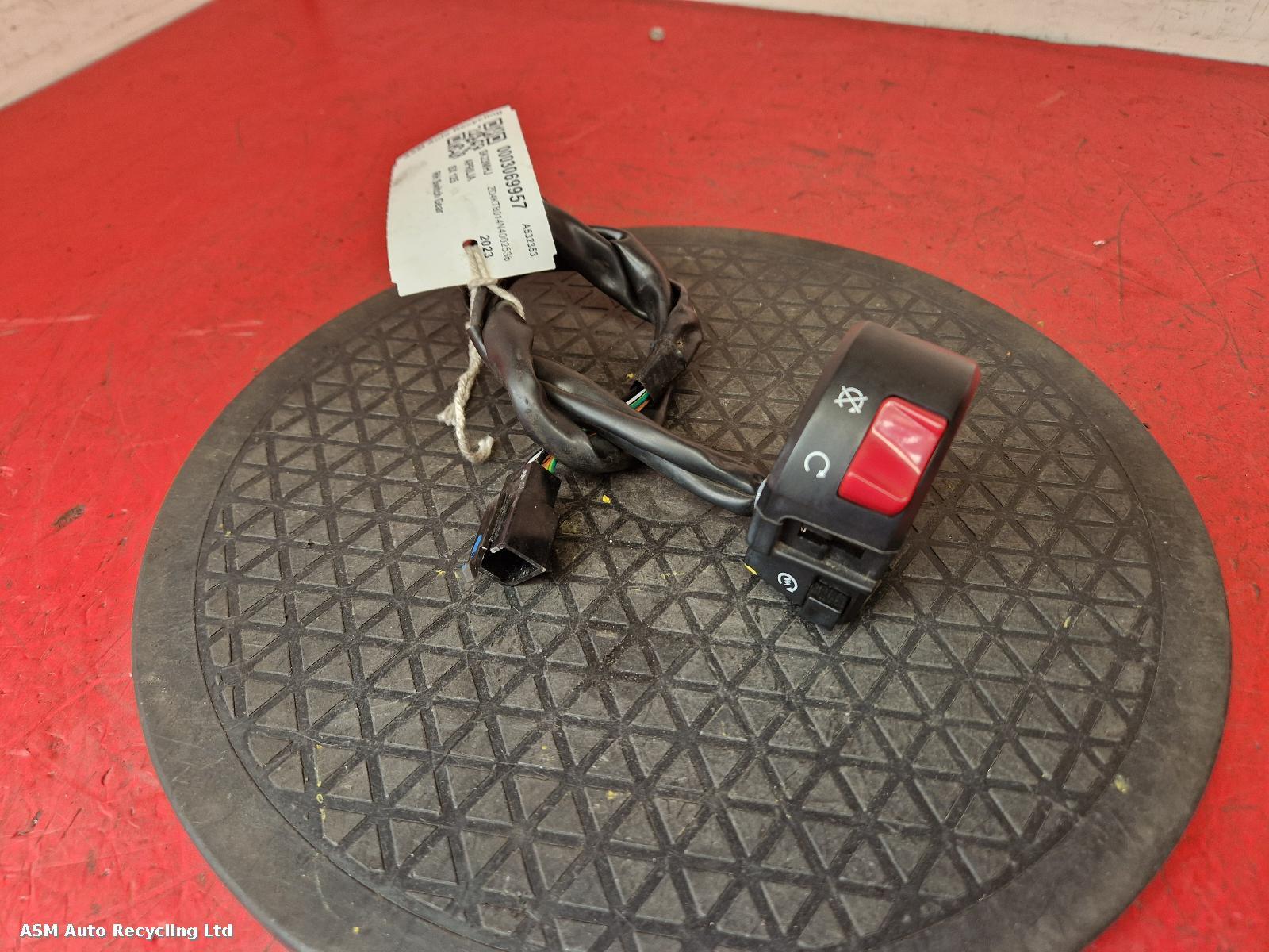 View Auto part RH Switch Gear Aprilia Sx 125 2023