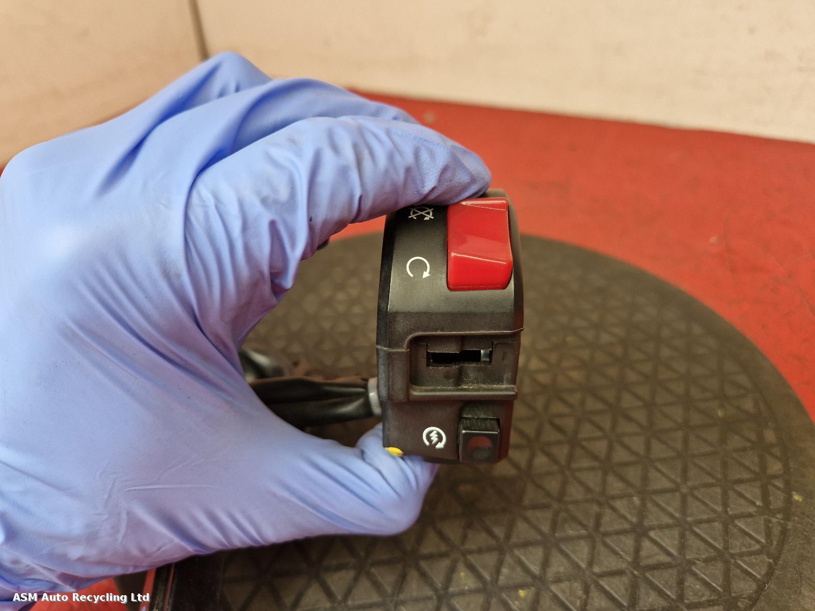 View Auto part RH Switch Gear Aprilia Sx 125 2023