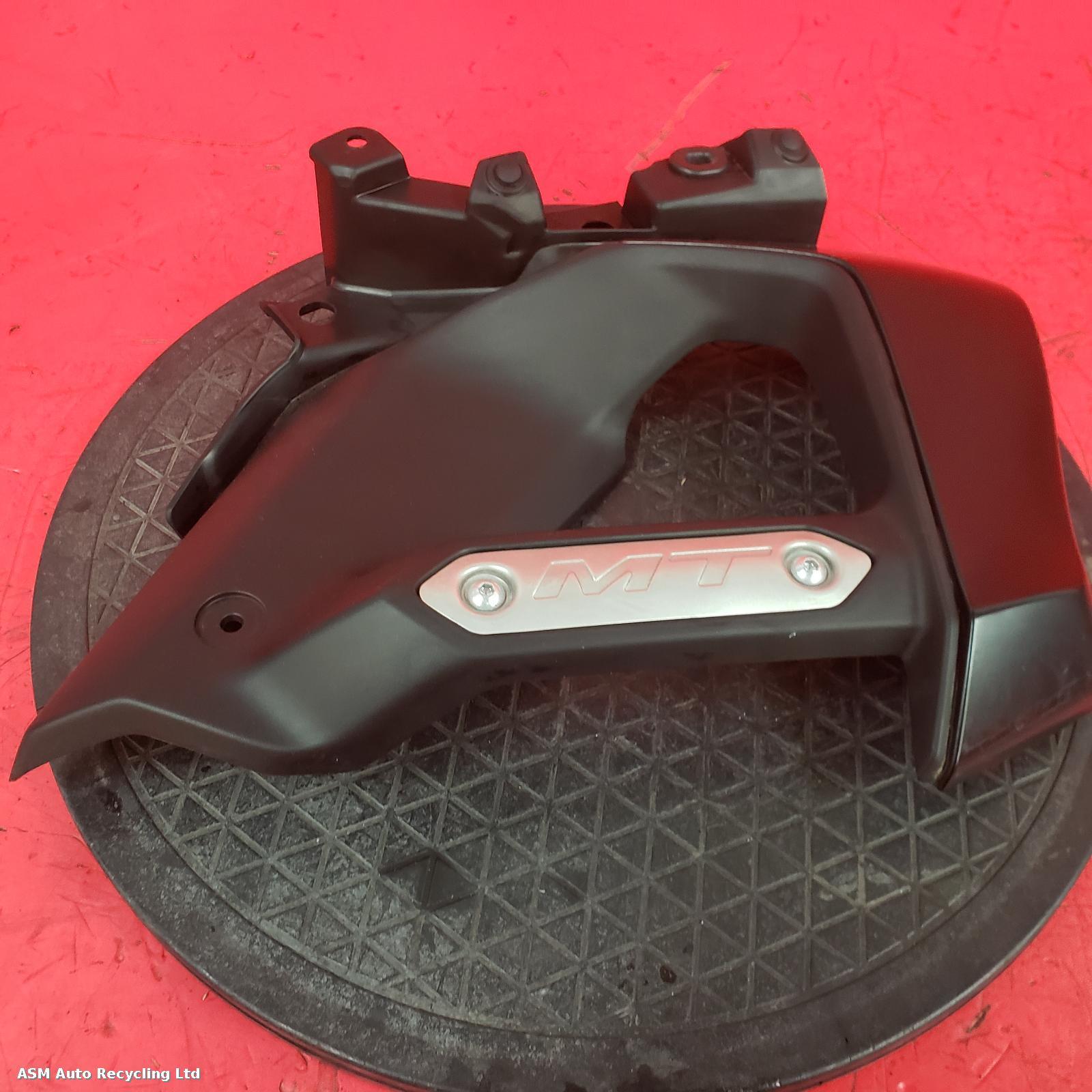 View Auto part RH Middle Fairing Yamaha Mt 125 2022