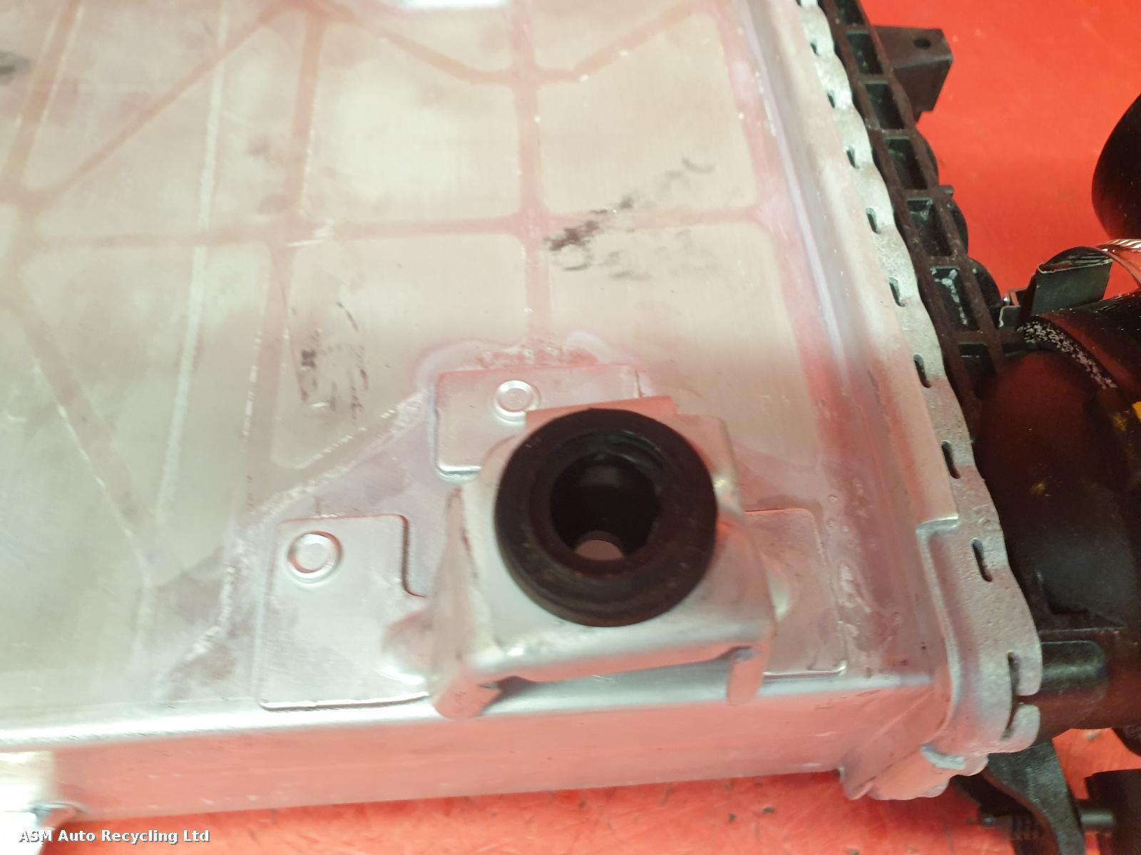 View Auto part Intercooler Land Rover Range Rover Sport 2023