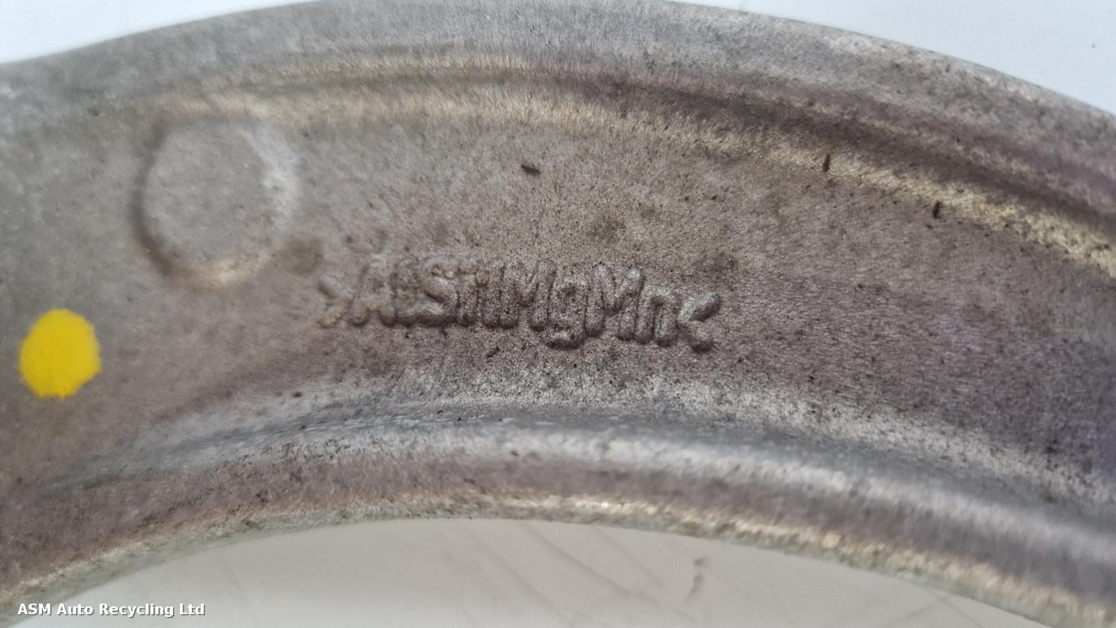 2023 Land Rover Range Rover Sport LF Upper Control Arm View Auto part LF Upper Control Arm Land Rover Range Rover Sport 2023