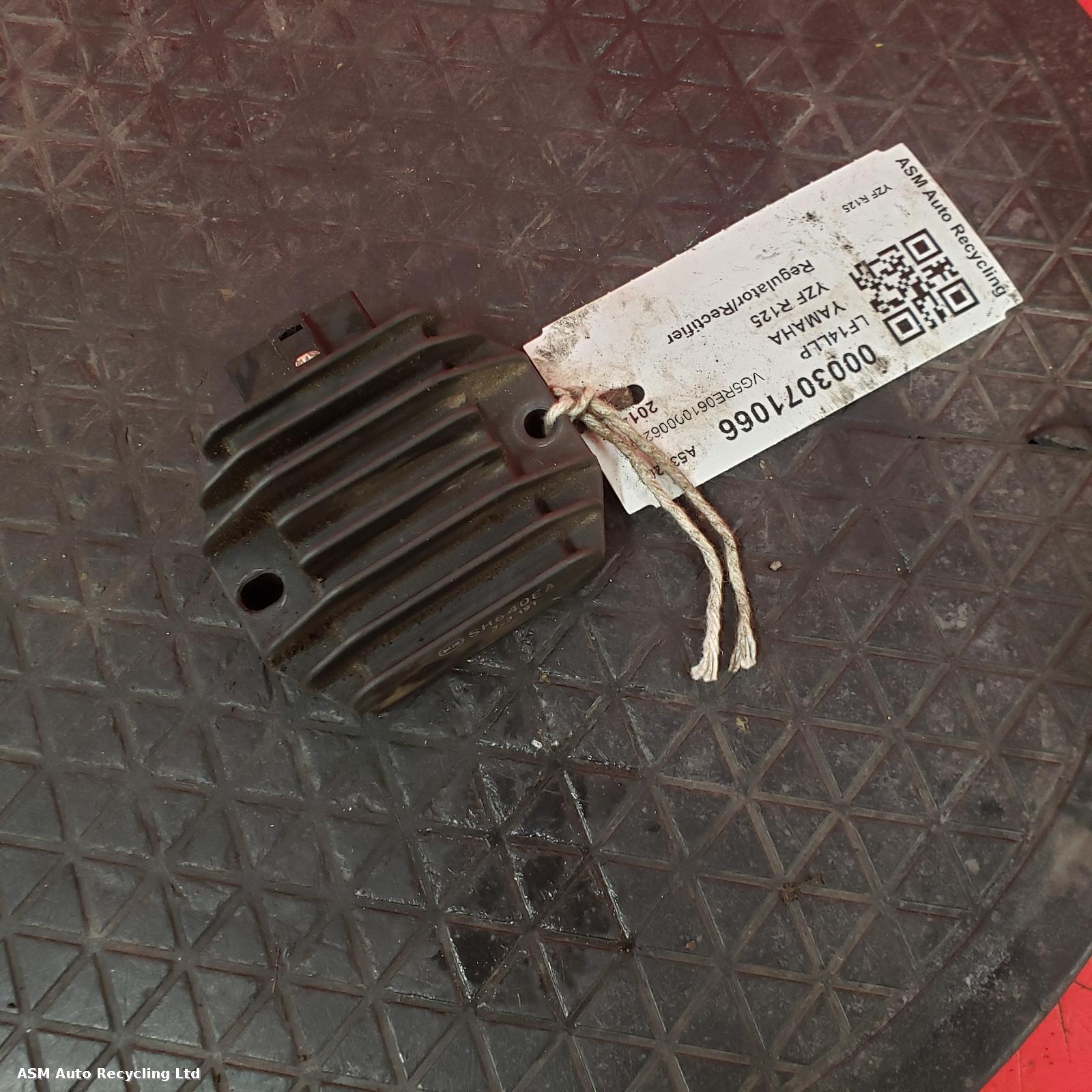 View Auto part Regulator/Rectifier Yamaha Yzf R125 2014
